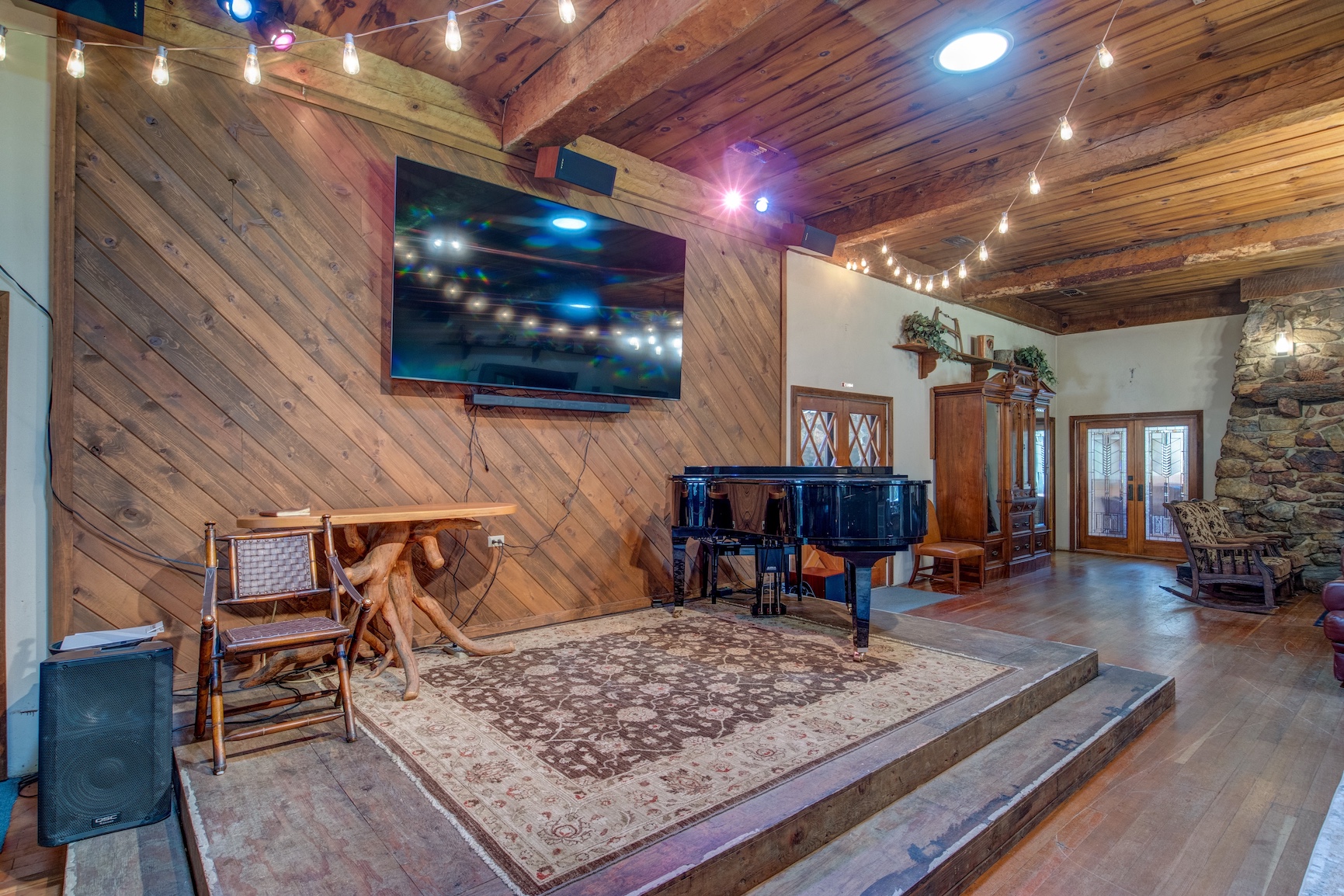 Camp Nelson Lodge