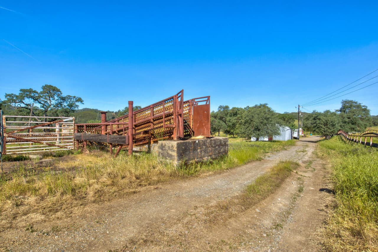 Listing Image 77