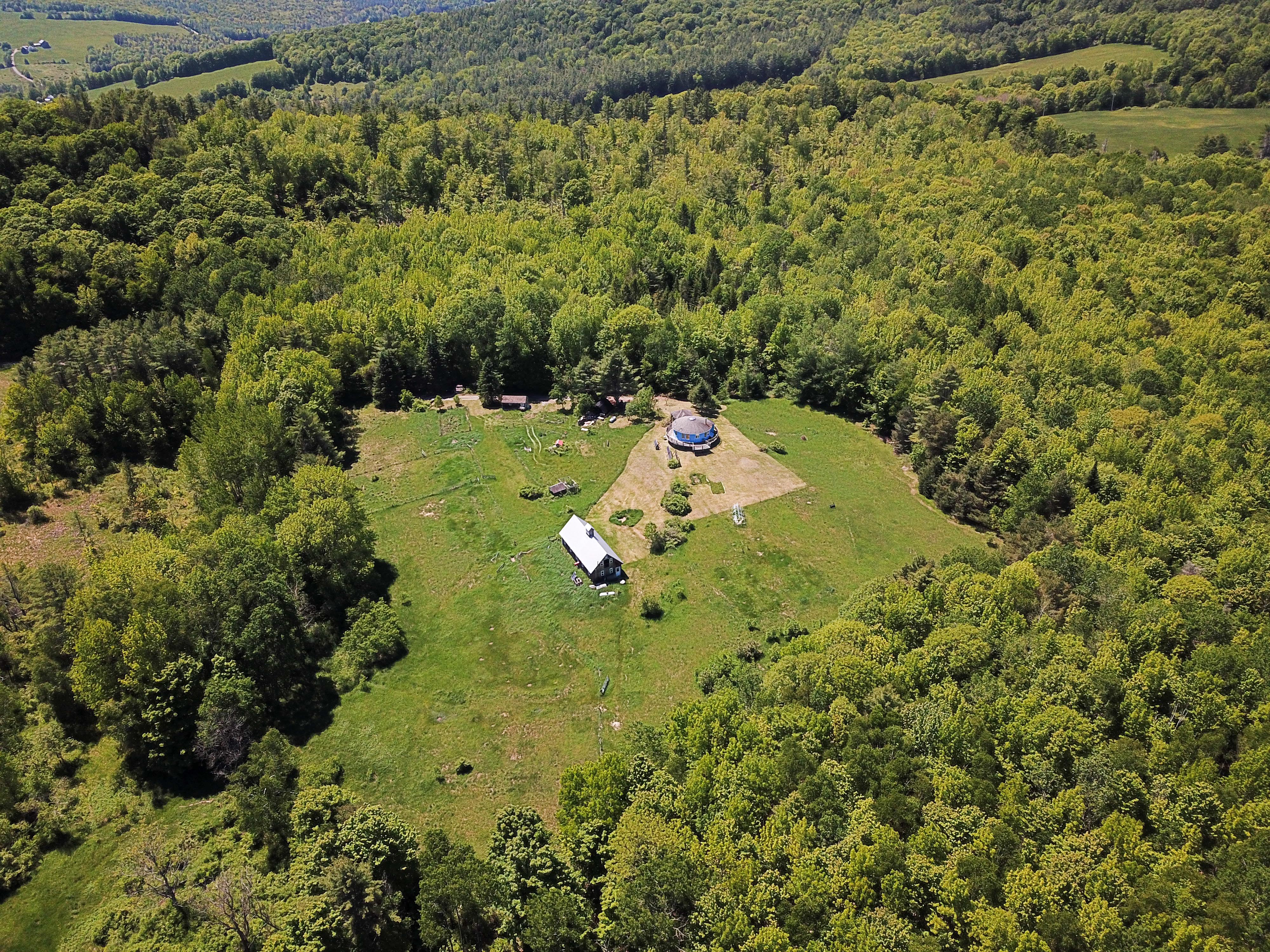 Listing Image 8