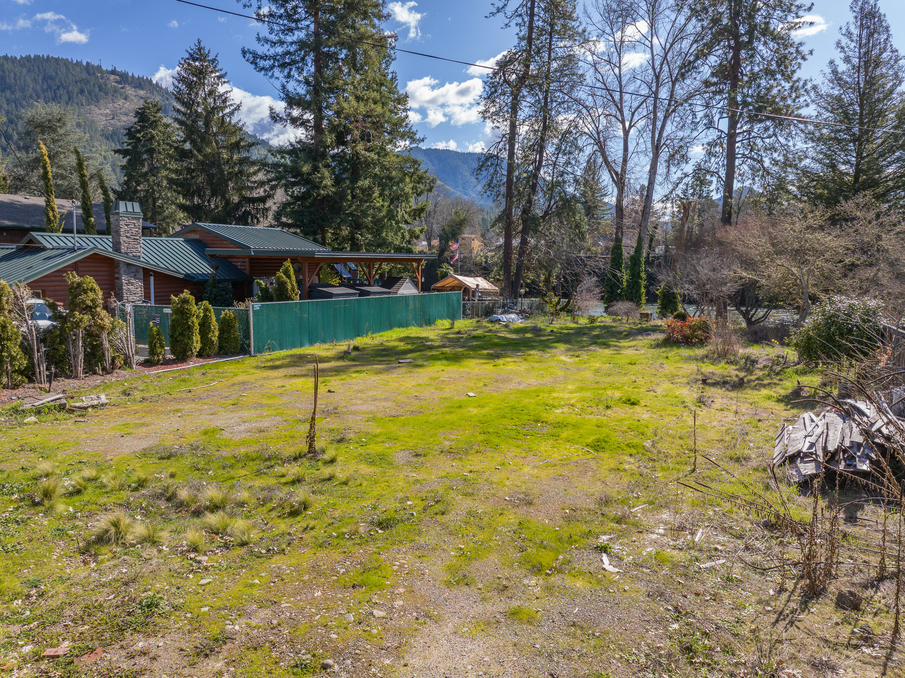 1455 SE Rogue Drive