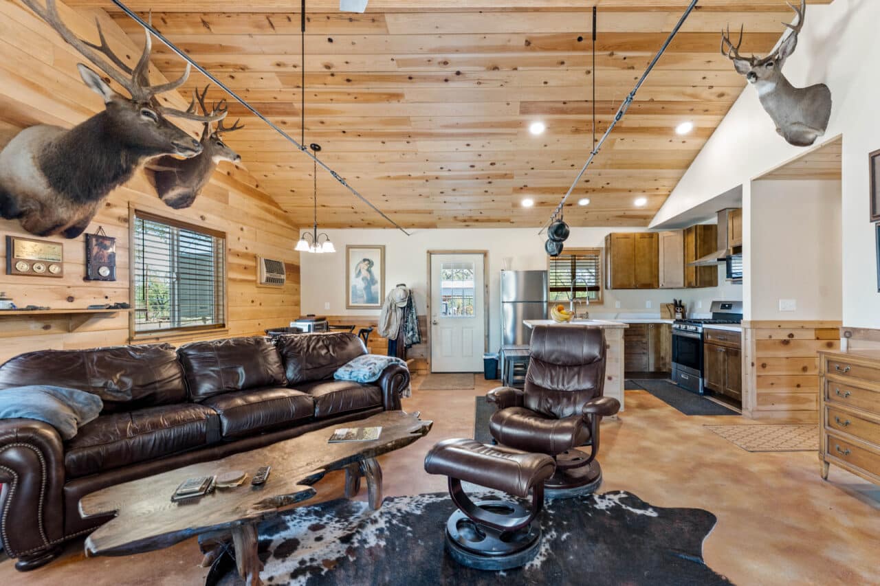 Listing Image 20