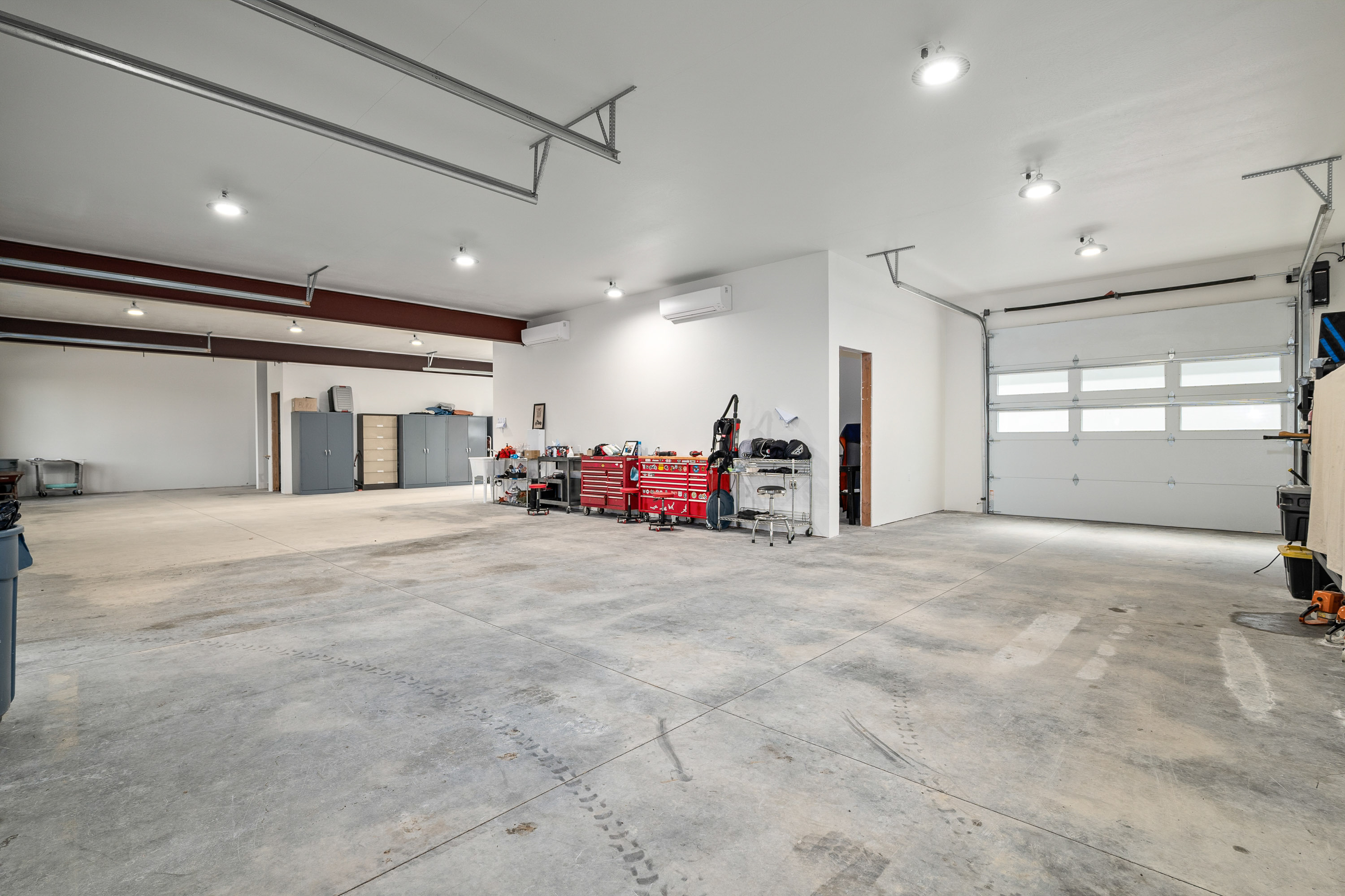 1694 Old Siskiyou Hwy