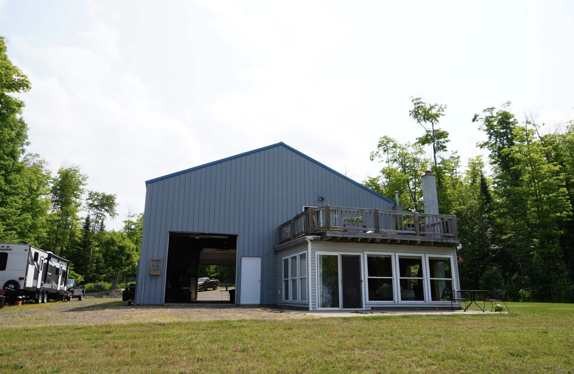 Listing Image 11