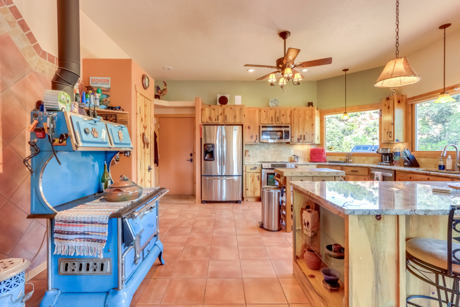 Listing Image 11