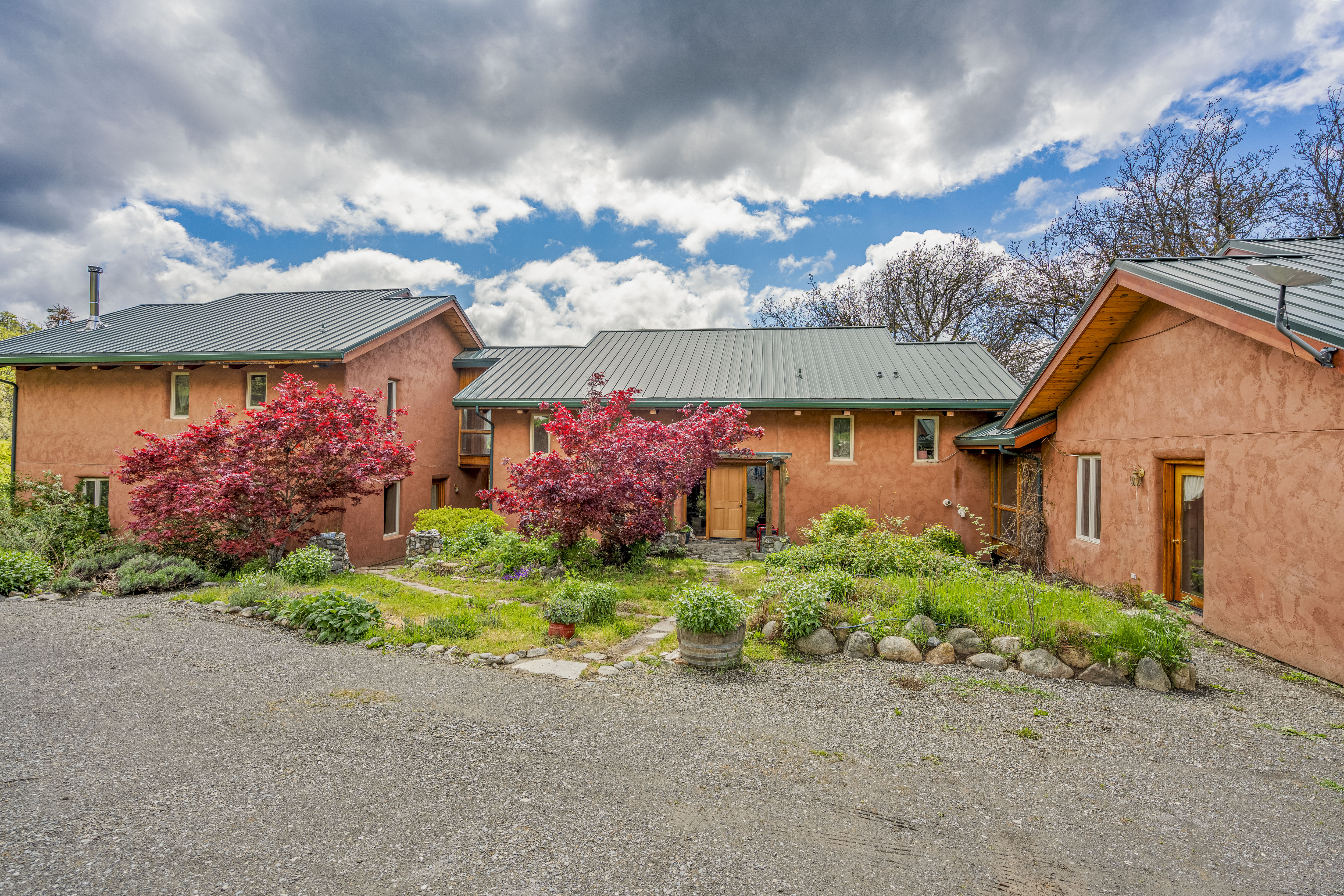 Wolf Gulch Farm - 7000 Little Applegate Road