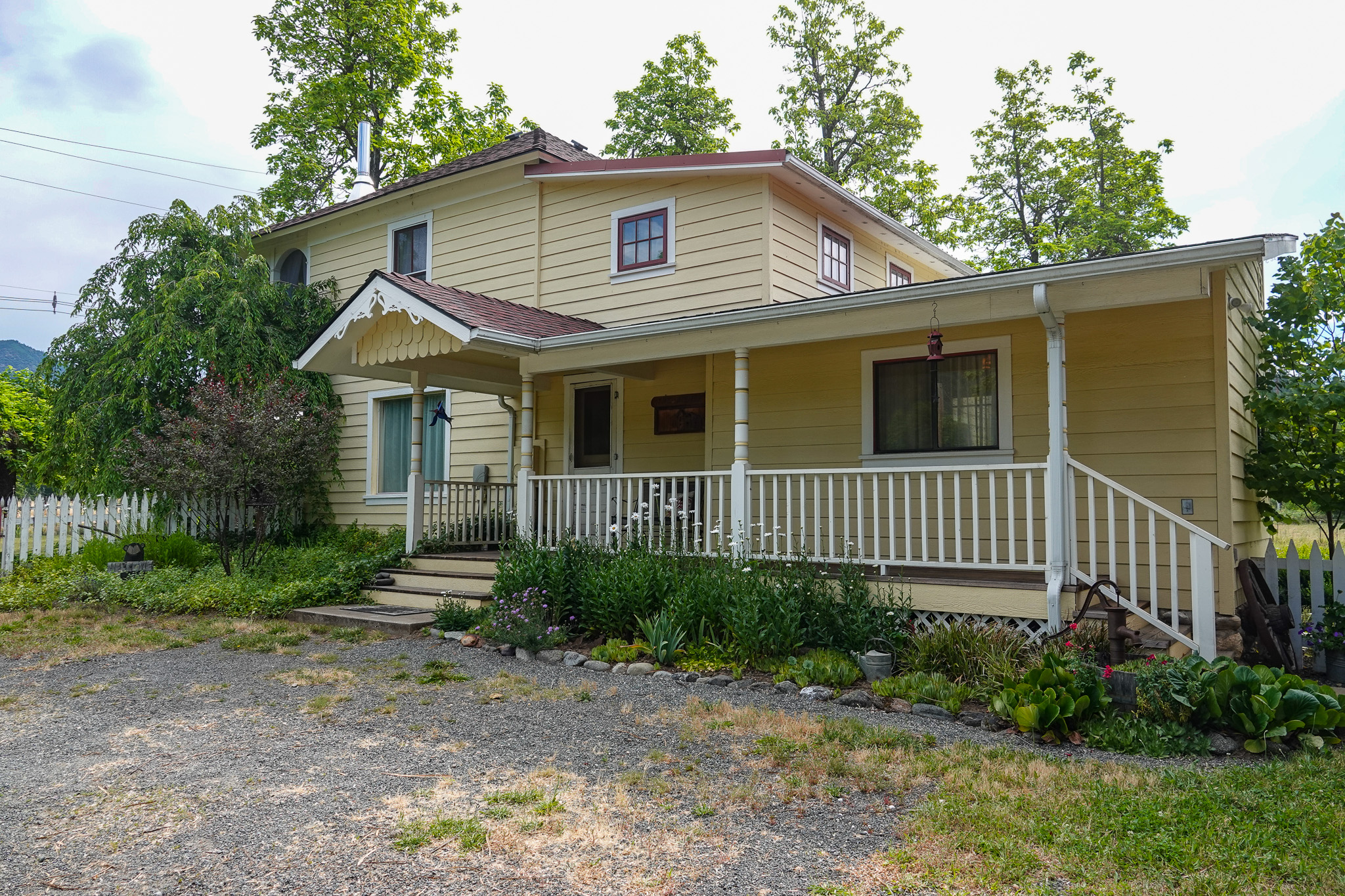 Listing Image 5