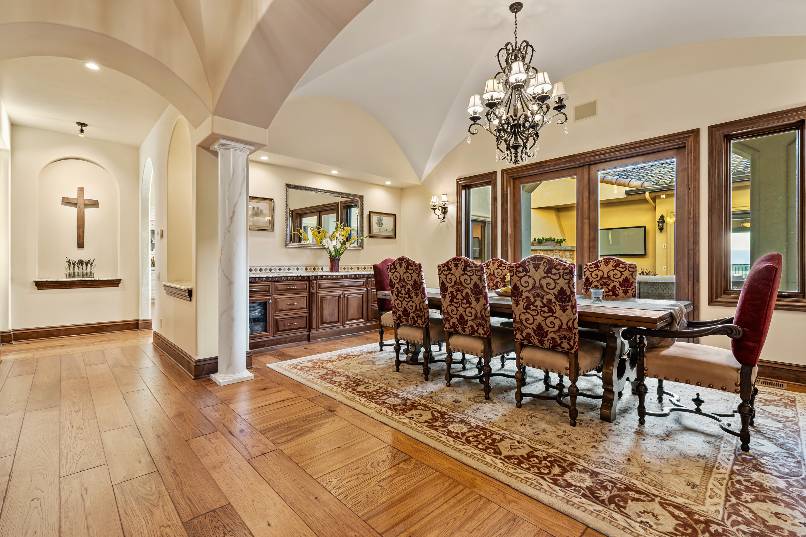 Listing Image 9