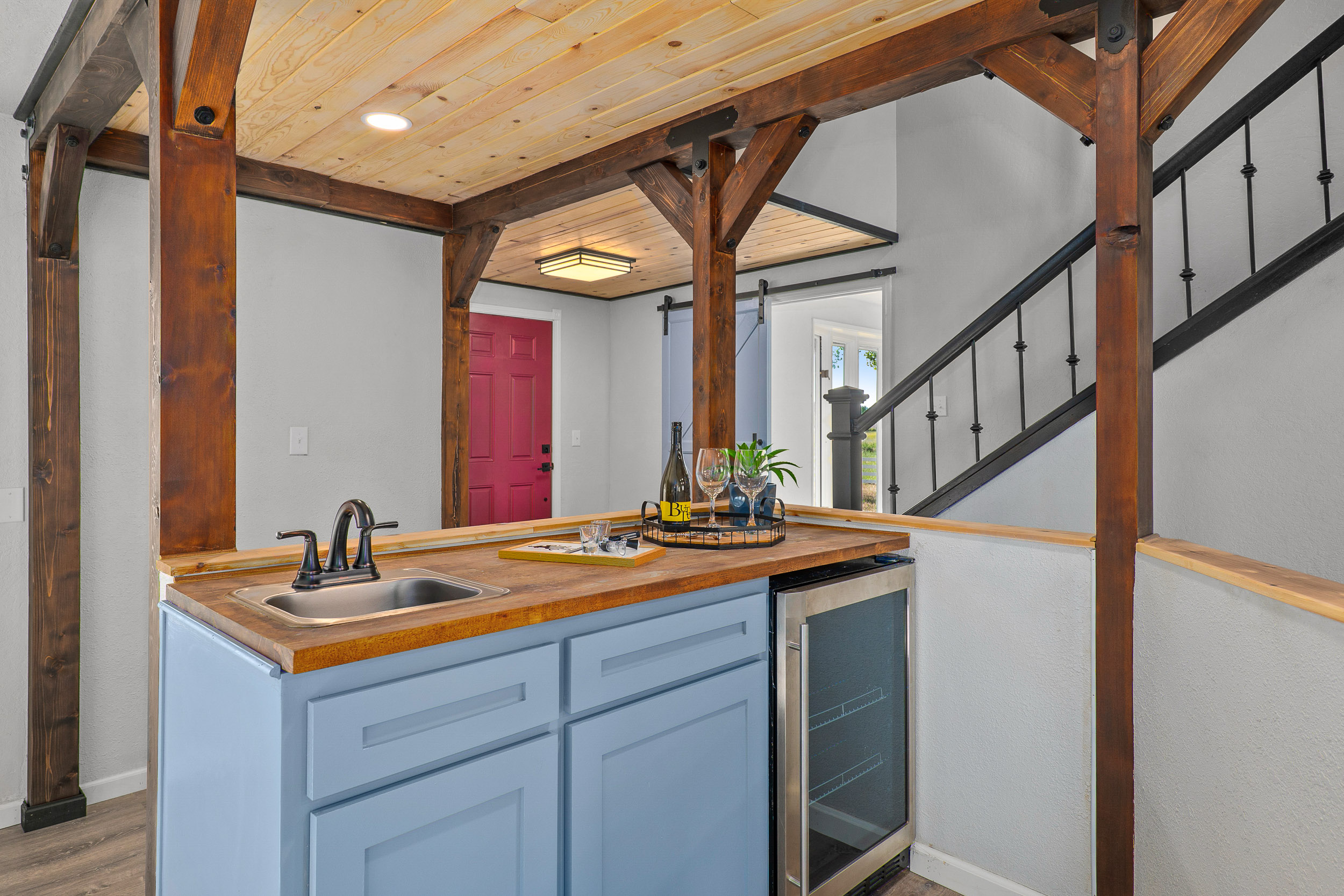 Mountain View Acres - 5900 McLoughlin Drive