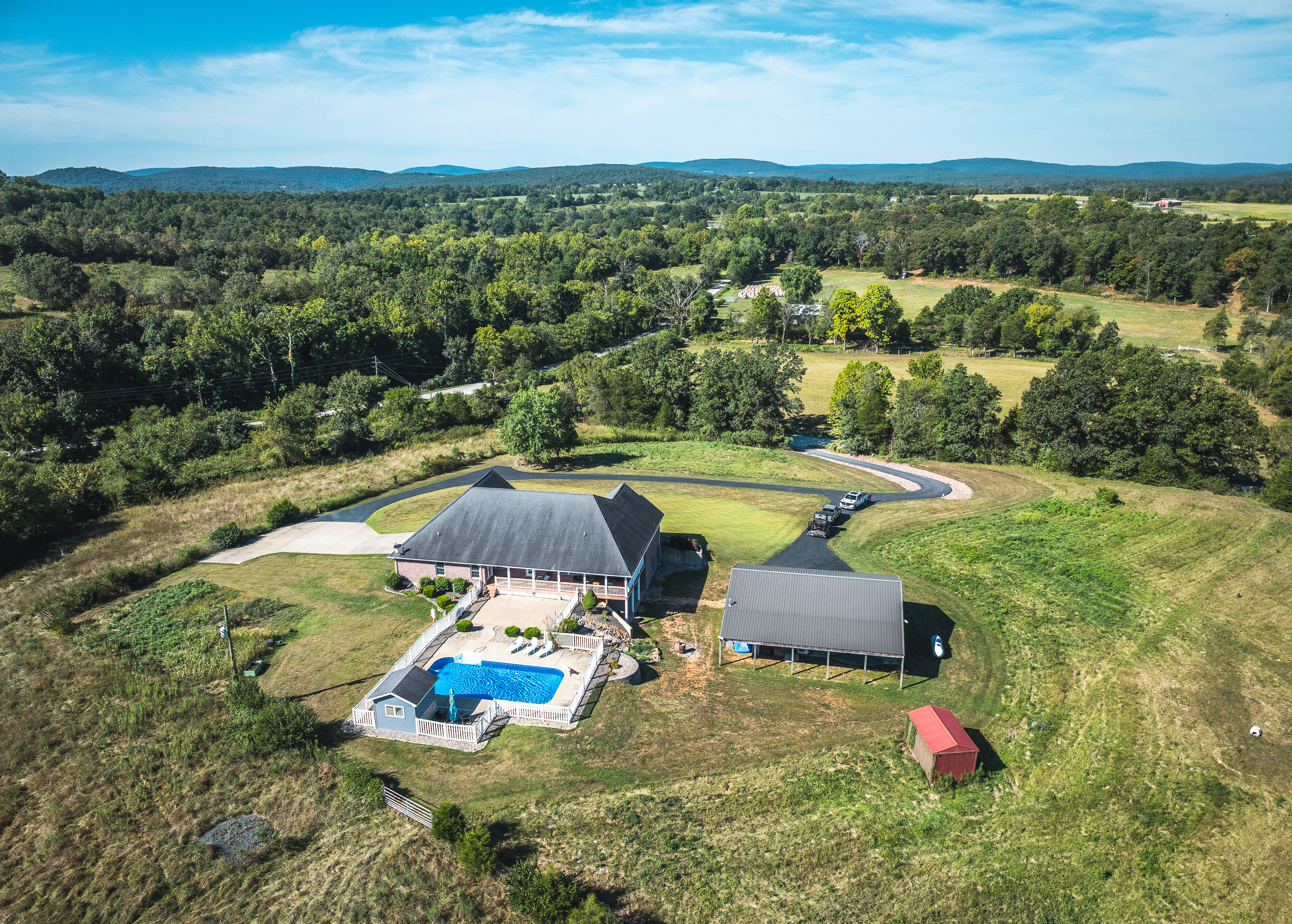 Listing Image 6