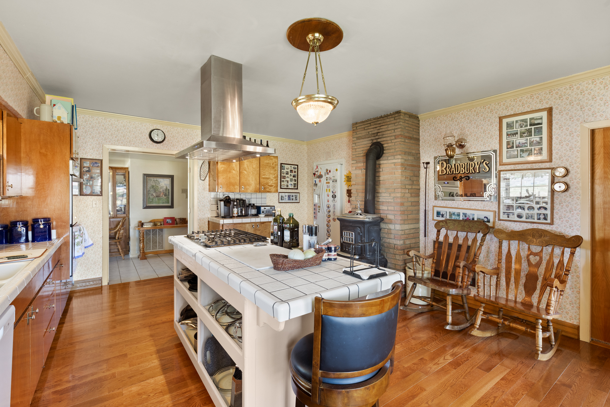 Listing Image 14