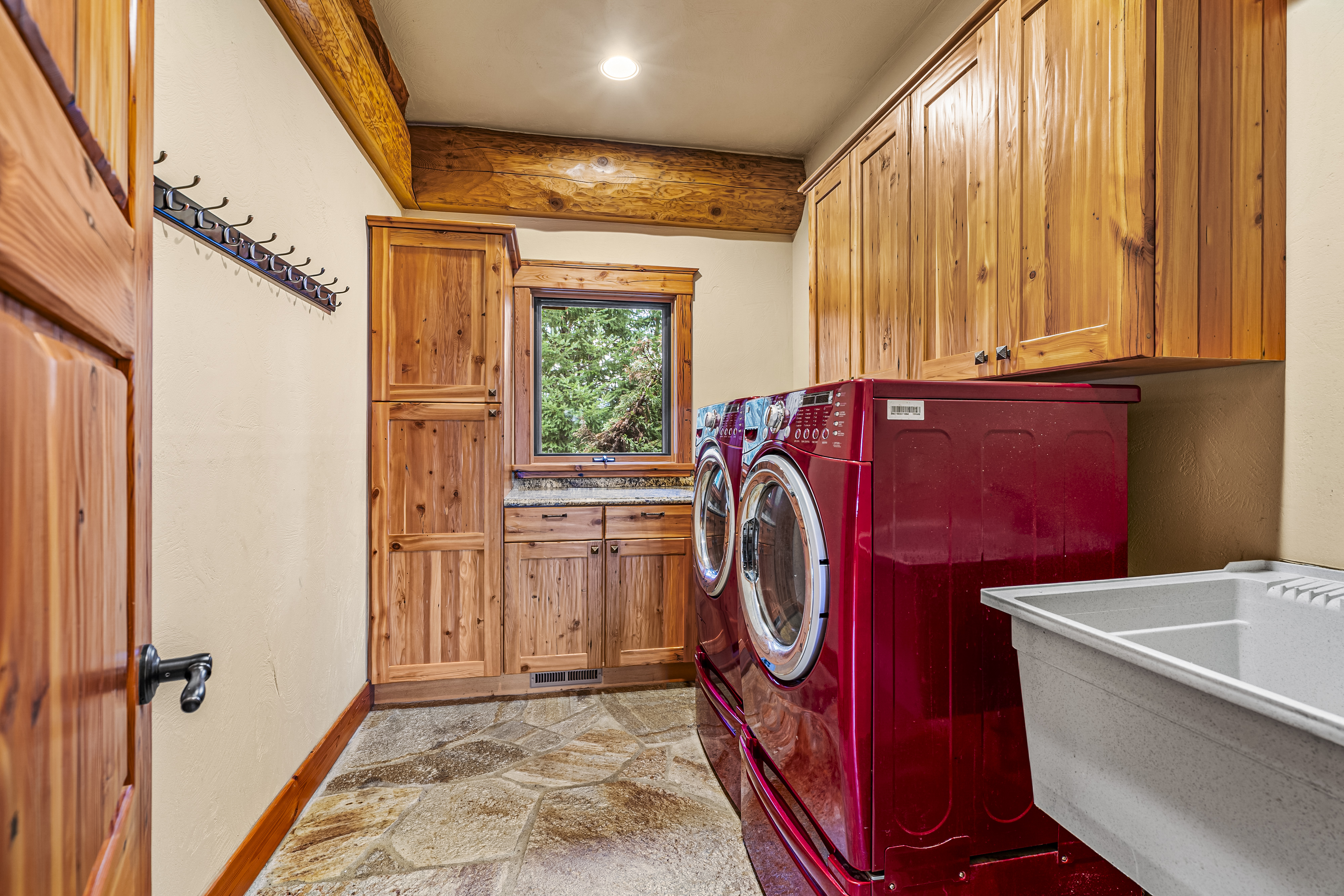 500 Westridge Lane