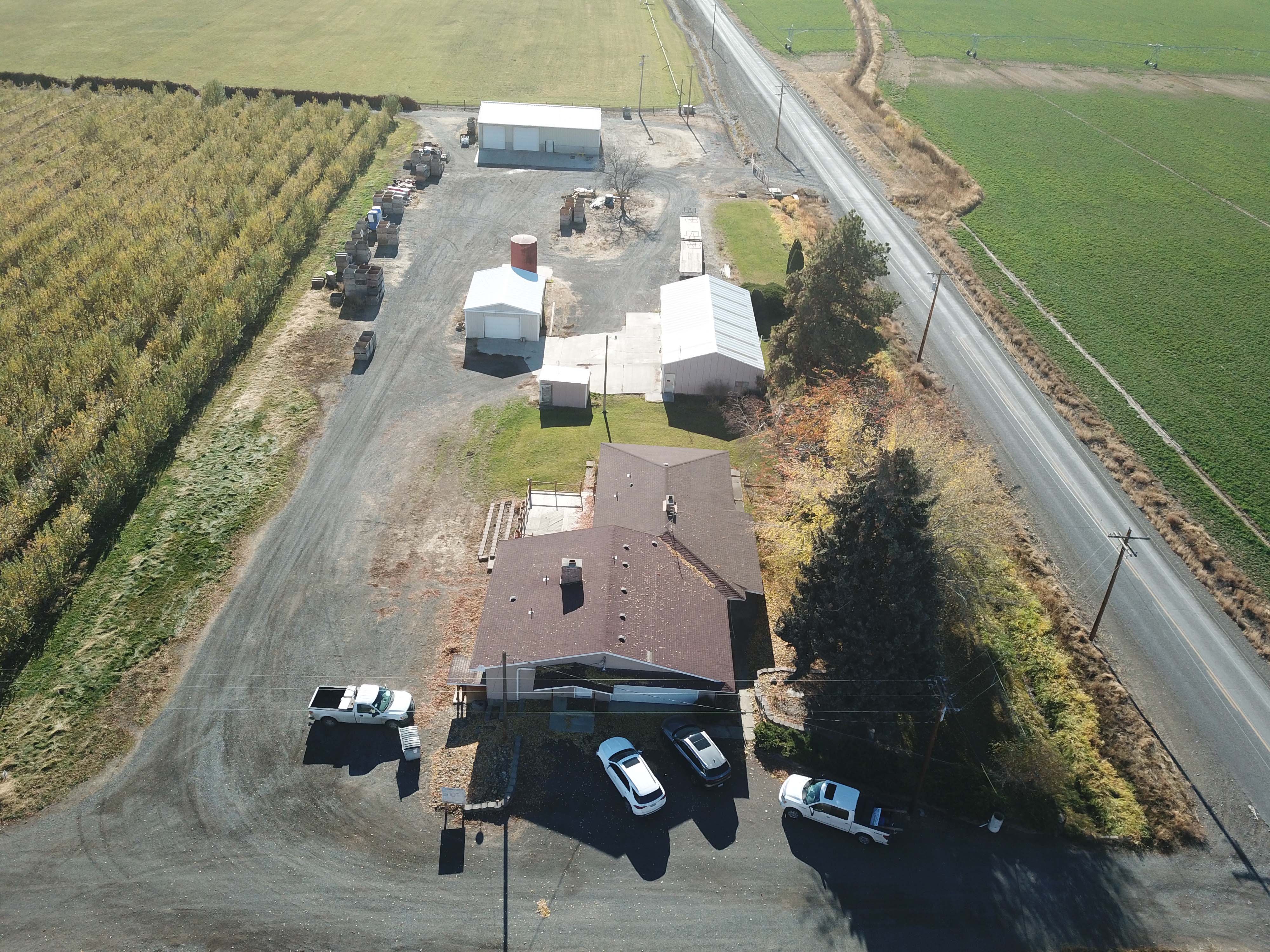 Apple Orchard w Equipment, House and Shops!