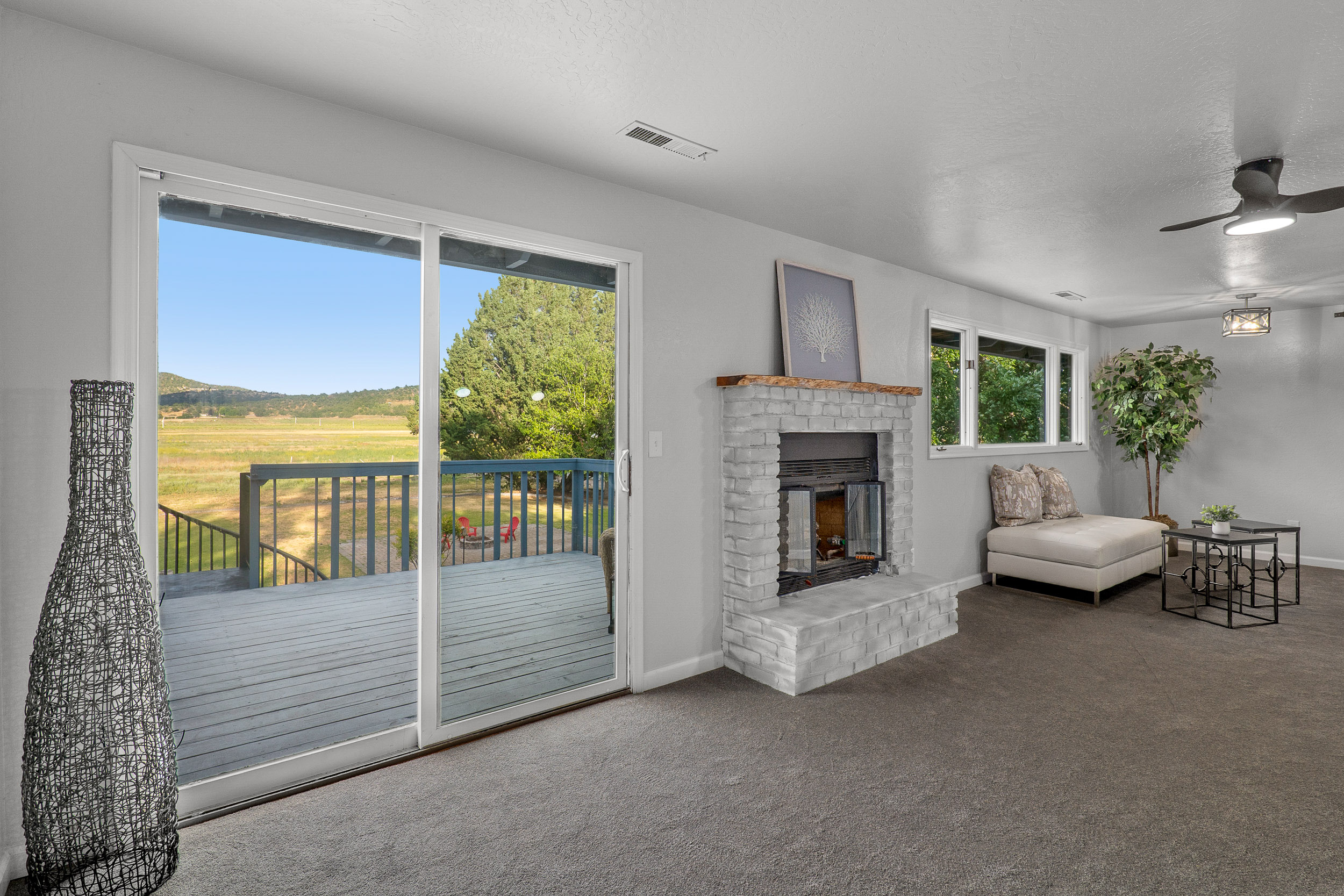 Mountain View Acres - 5900 McLoughlin Drive