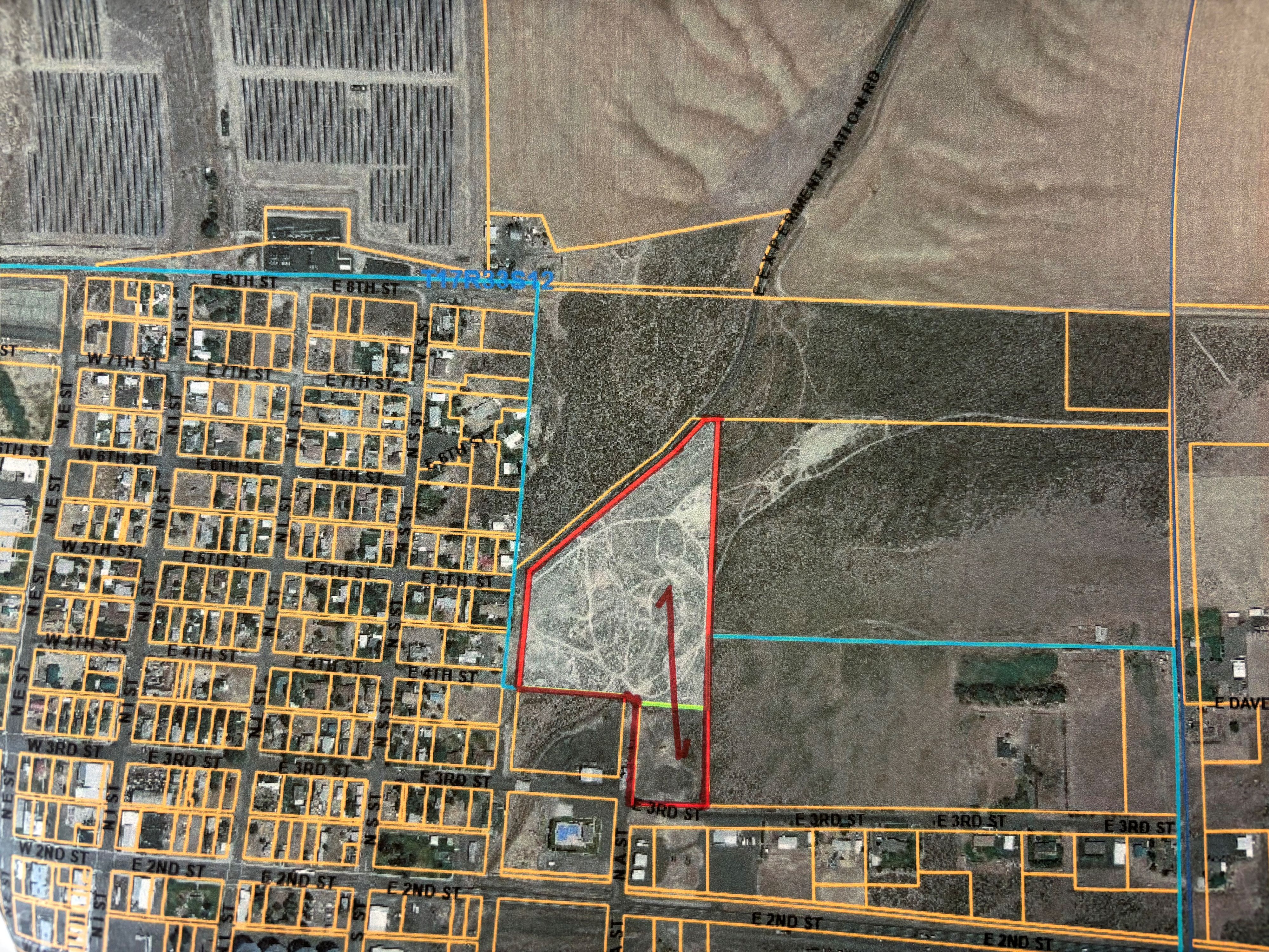 Over 10 Acres with room to Play!