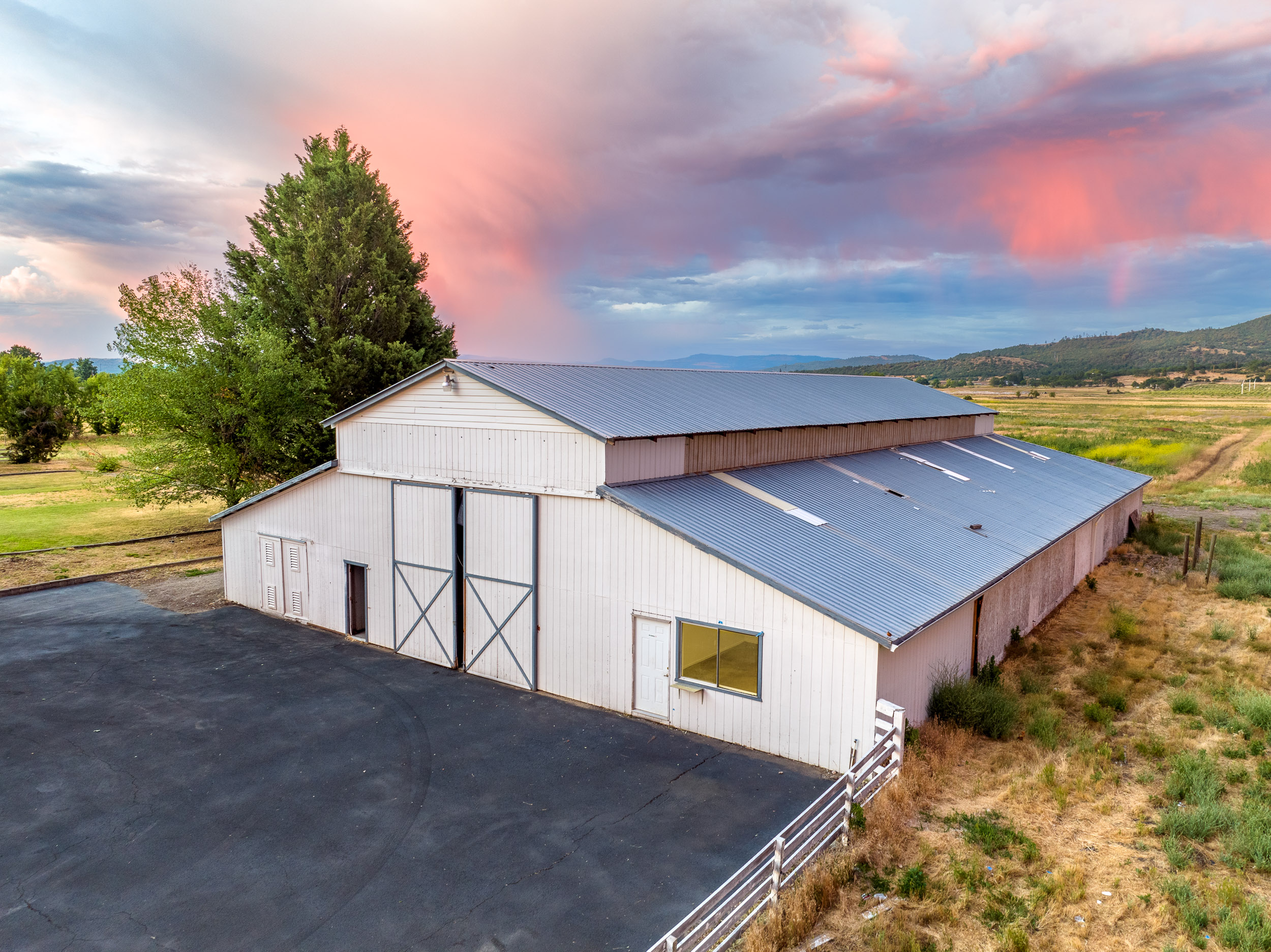 Mountain View Acres - 5900 McLoughlin Drive