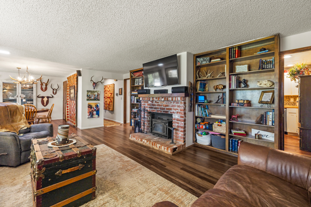 800 Hillandale Circle