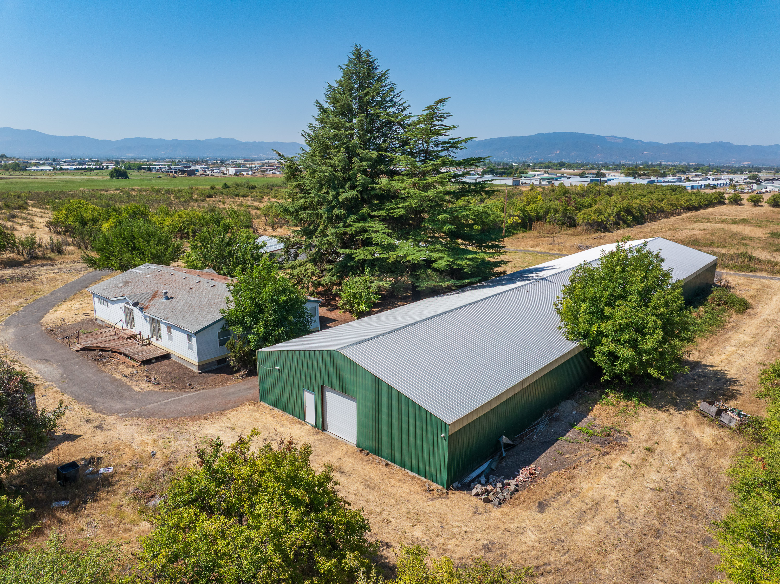 Listing Image 10