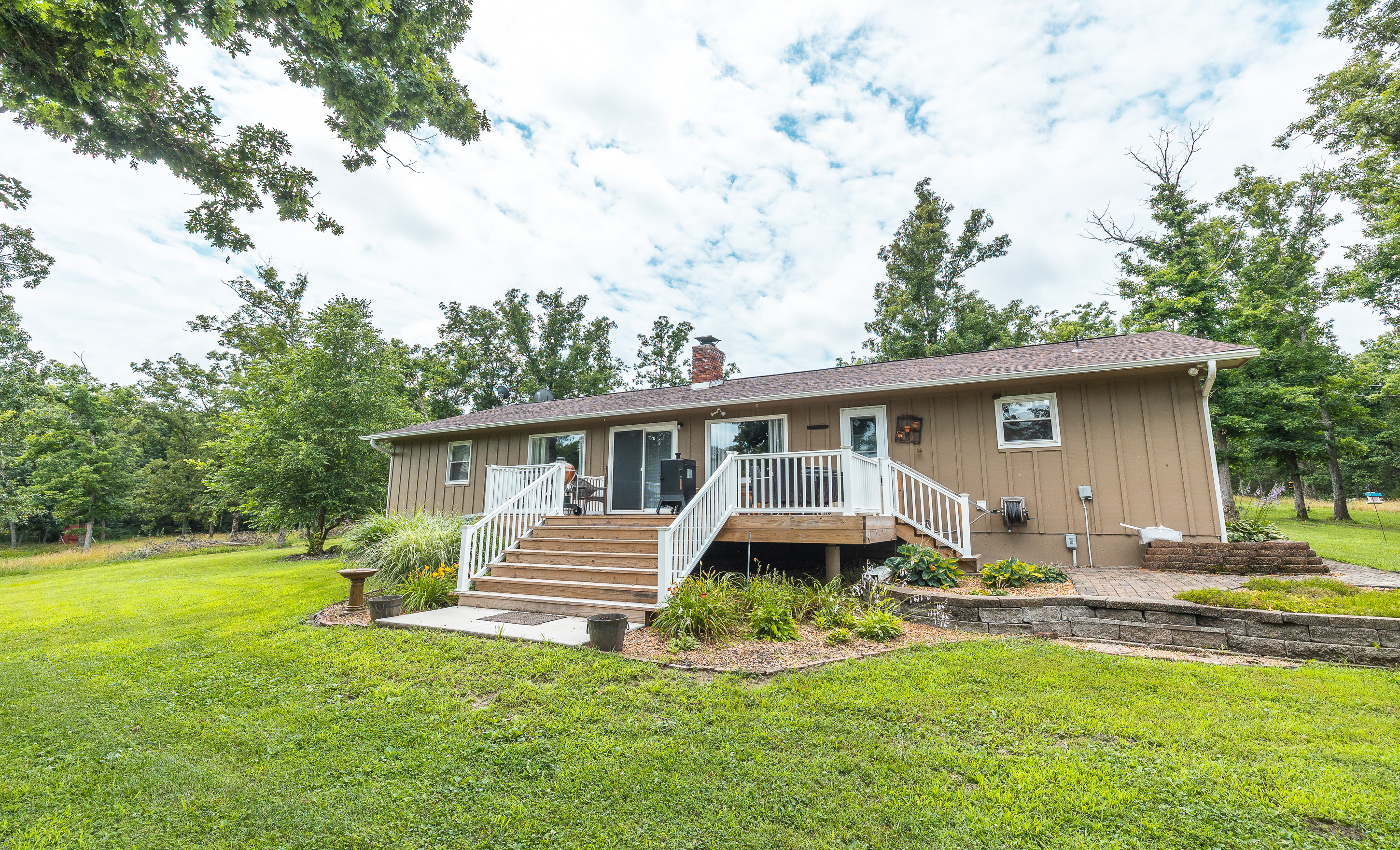 Pleasant Ridge Lake & Home