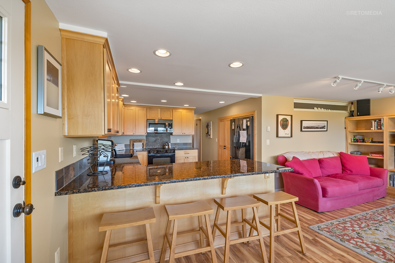Listing Image 22