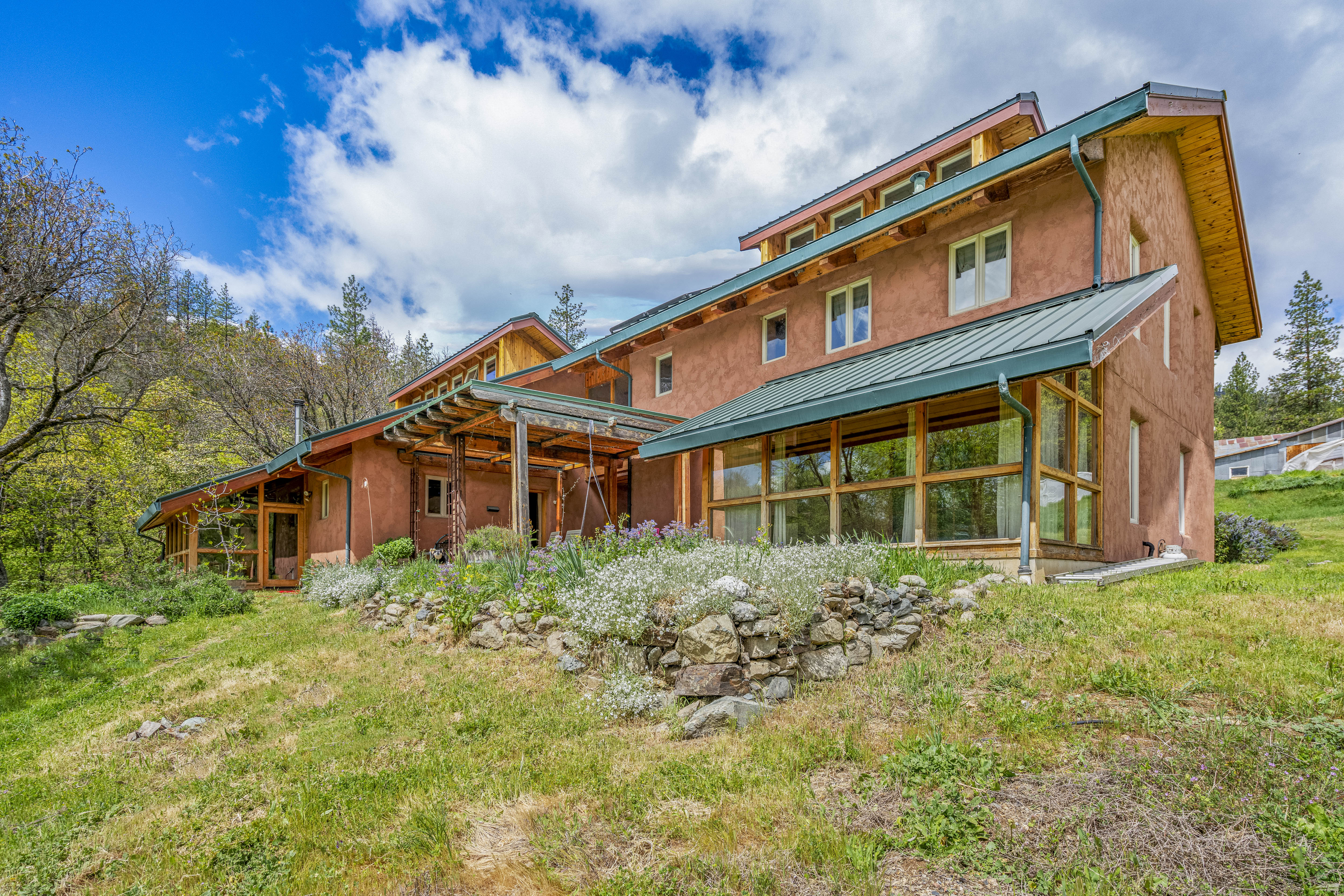 Wolf Gulch Farm - 7000 Little Applegate Road