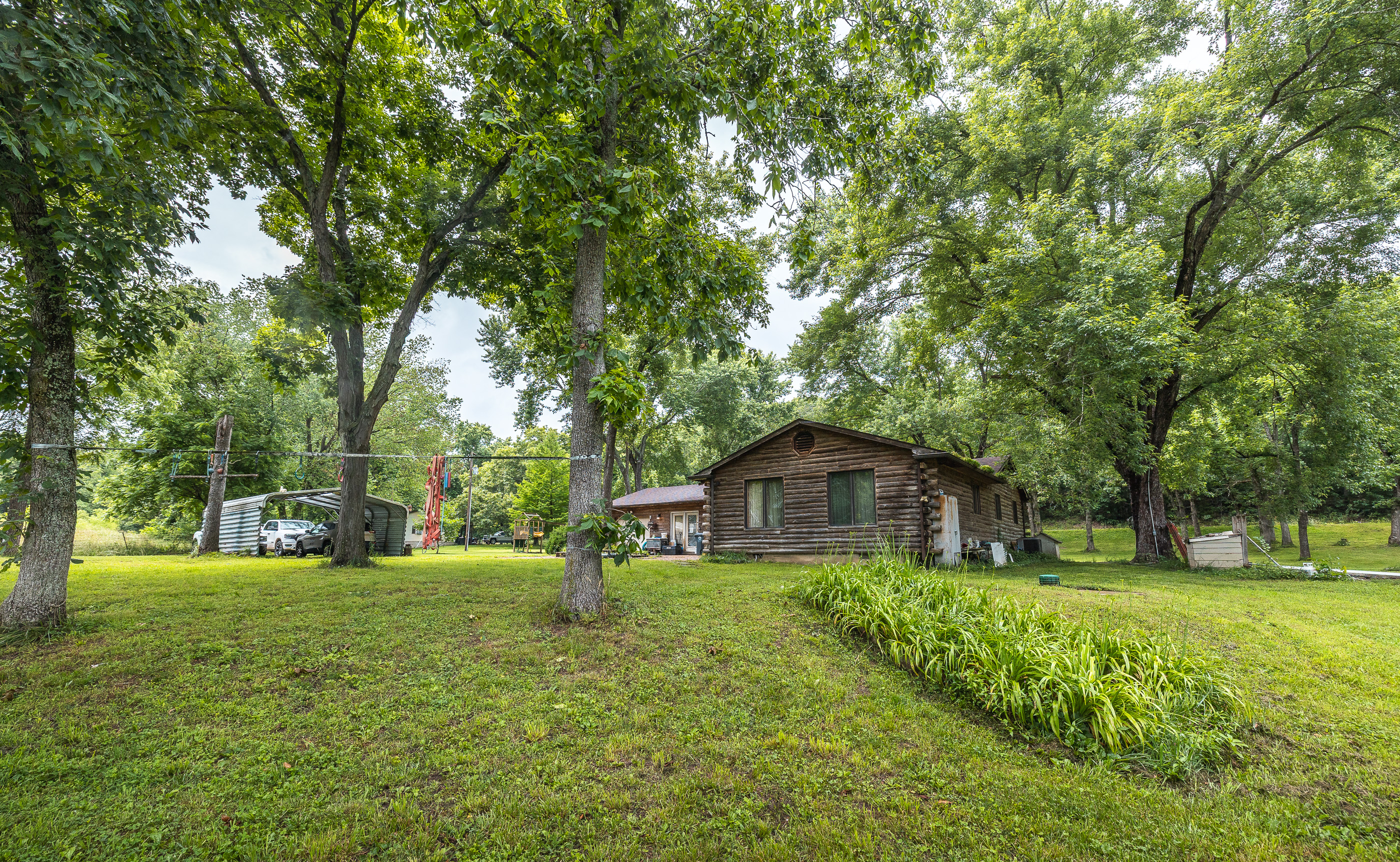 Chateau Creek Farm