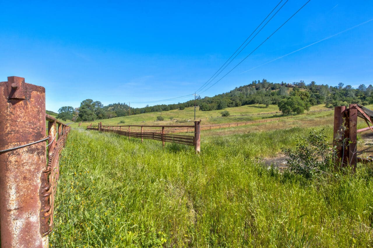 Listing Image 73