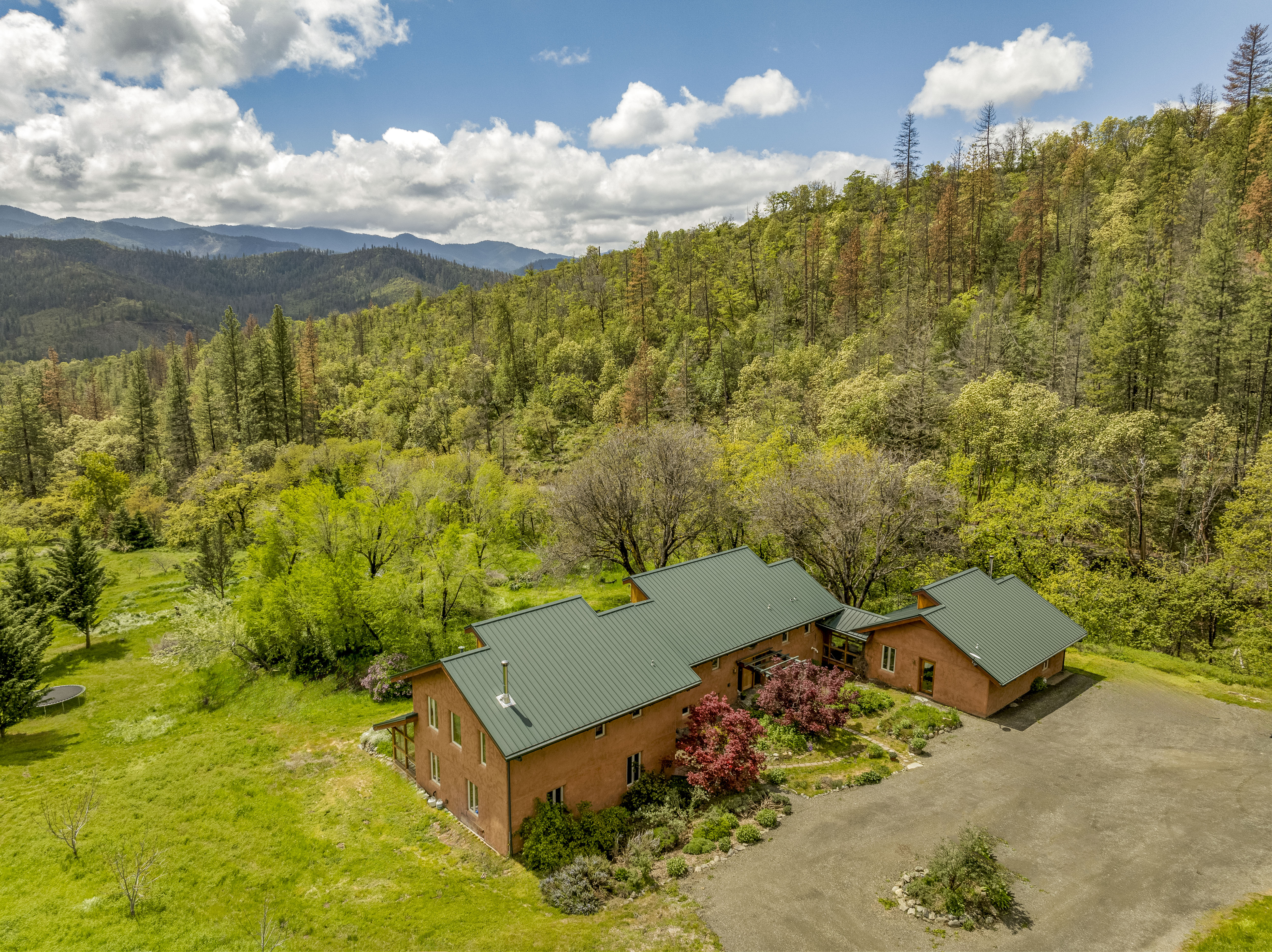 Wolf Gulch Farm - 7000 Little Applegate Road