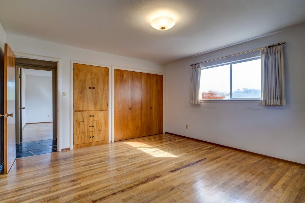 Listing Image 82