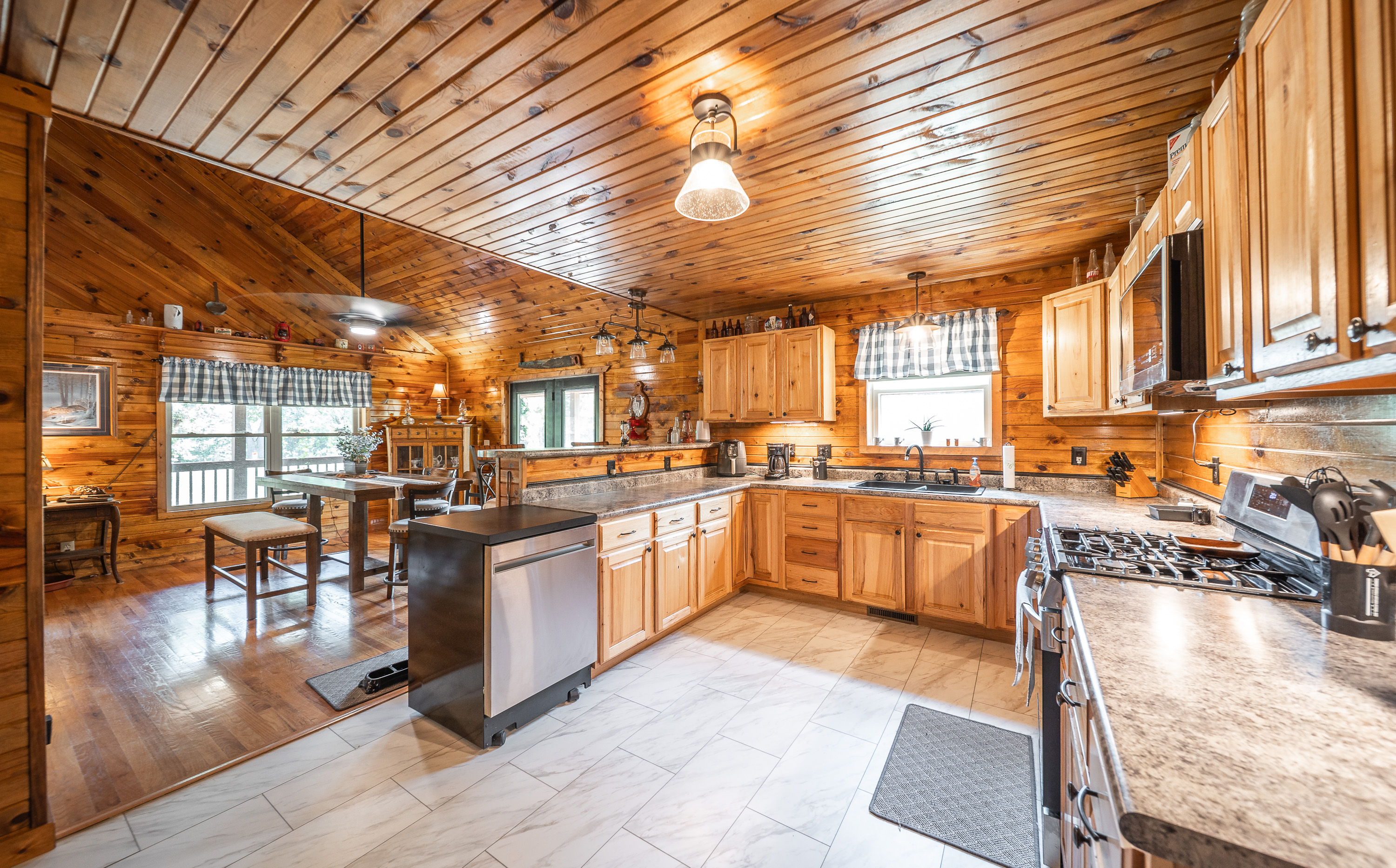 Coombs Luxury Cabin