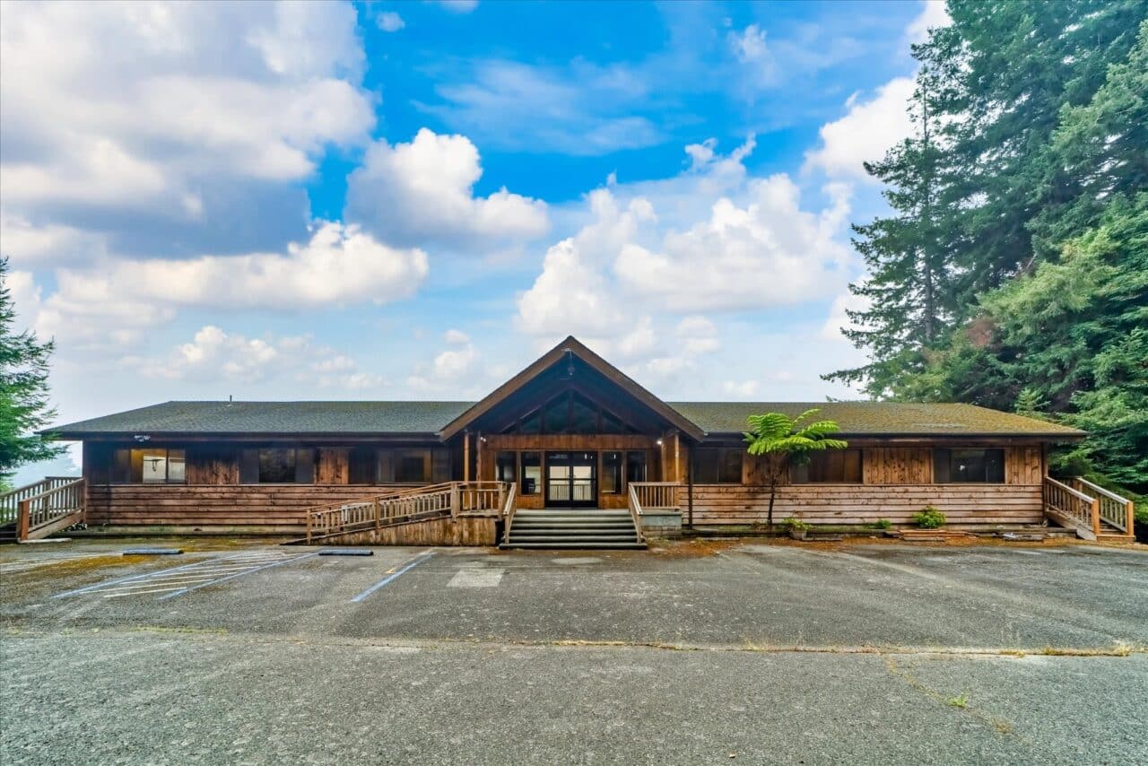 Smith River Lodge