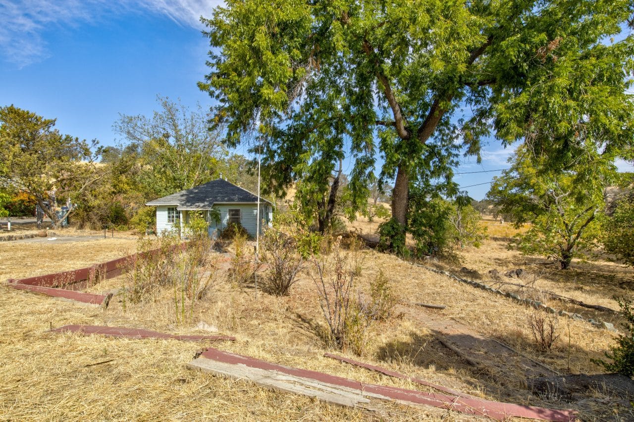 Listing Image 86
