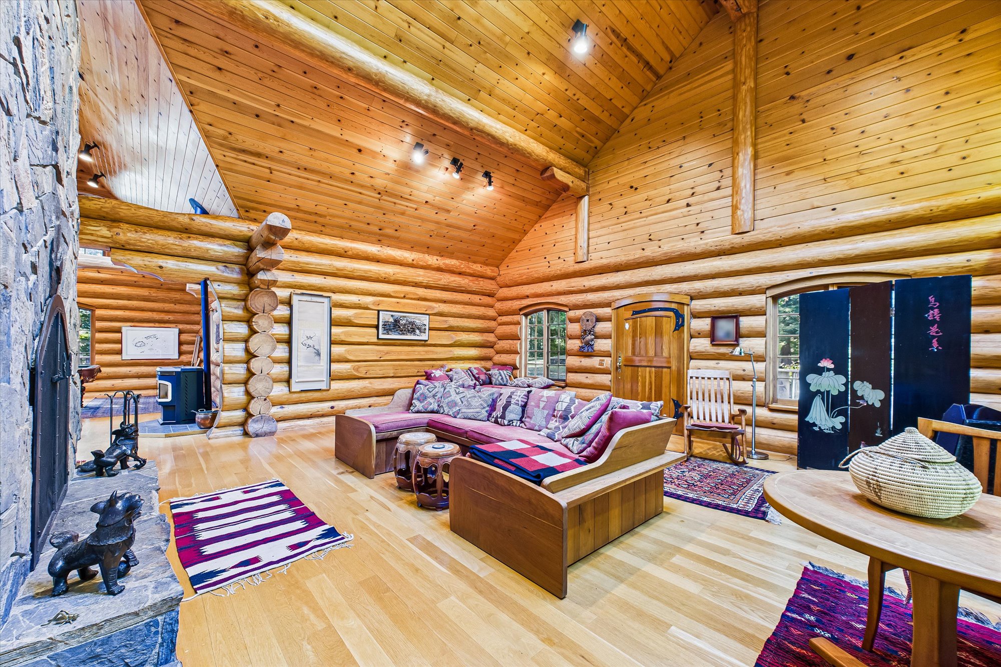Listing Image 18