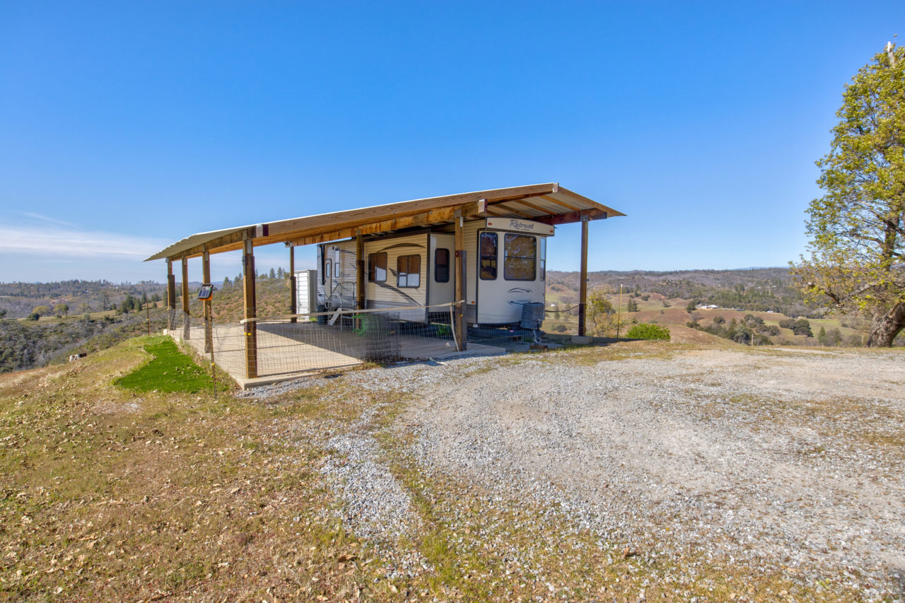 Tailem Bend Ranch and Vineyard