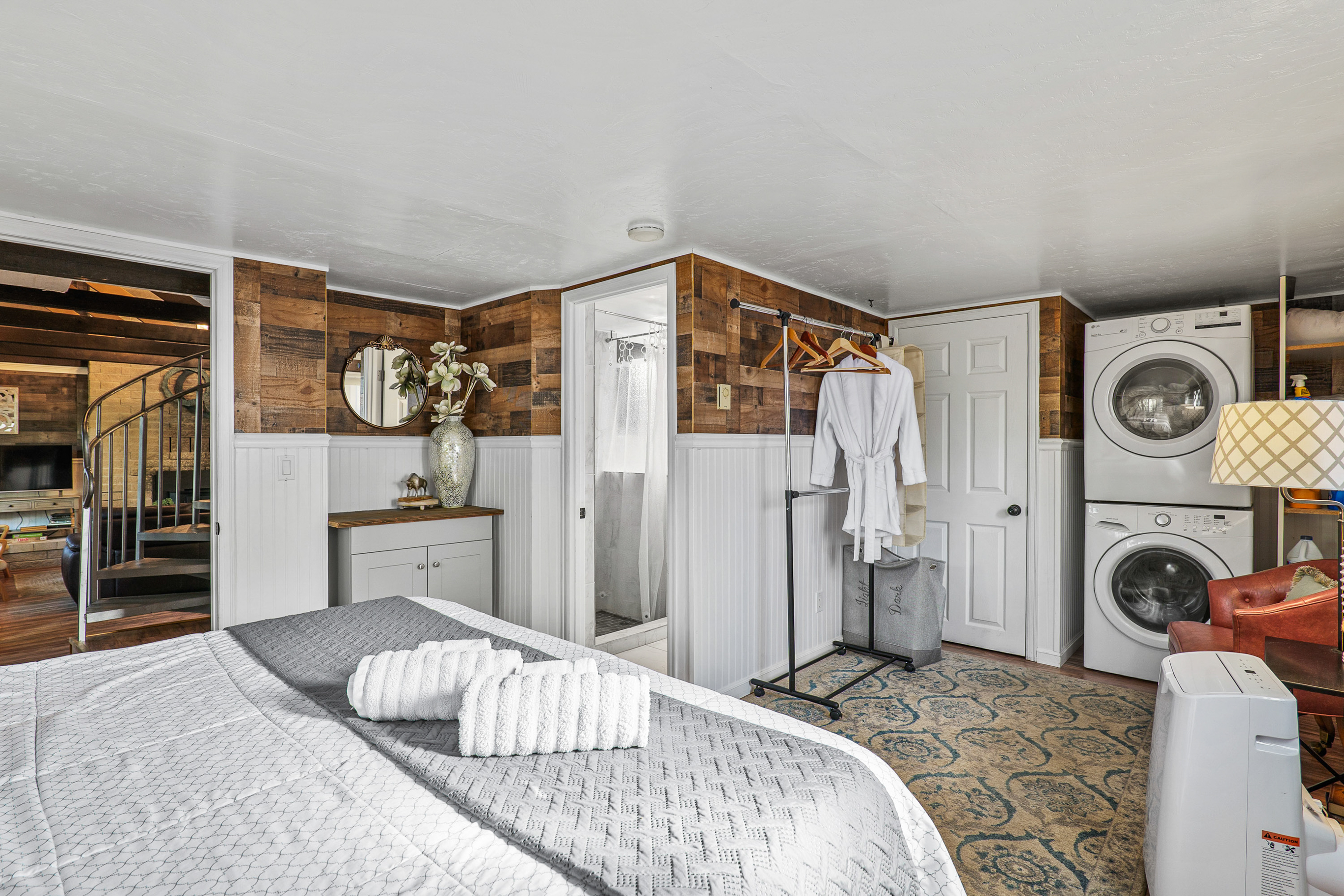 Applegate River Retreat - 11677 Hwy 238