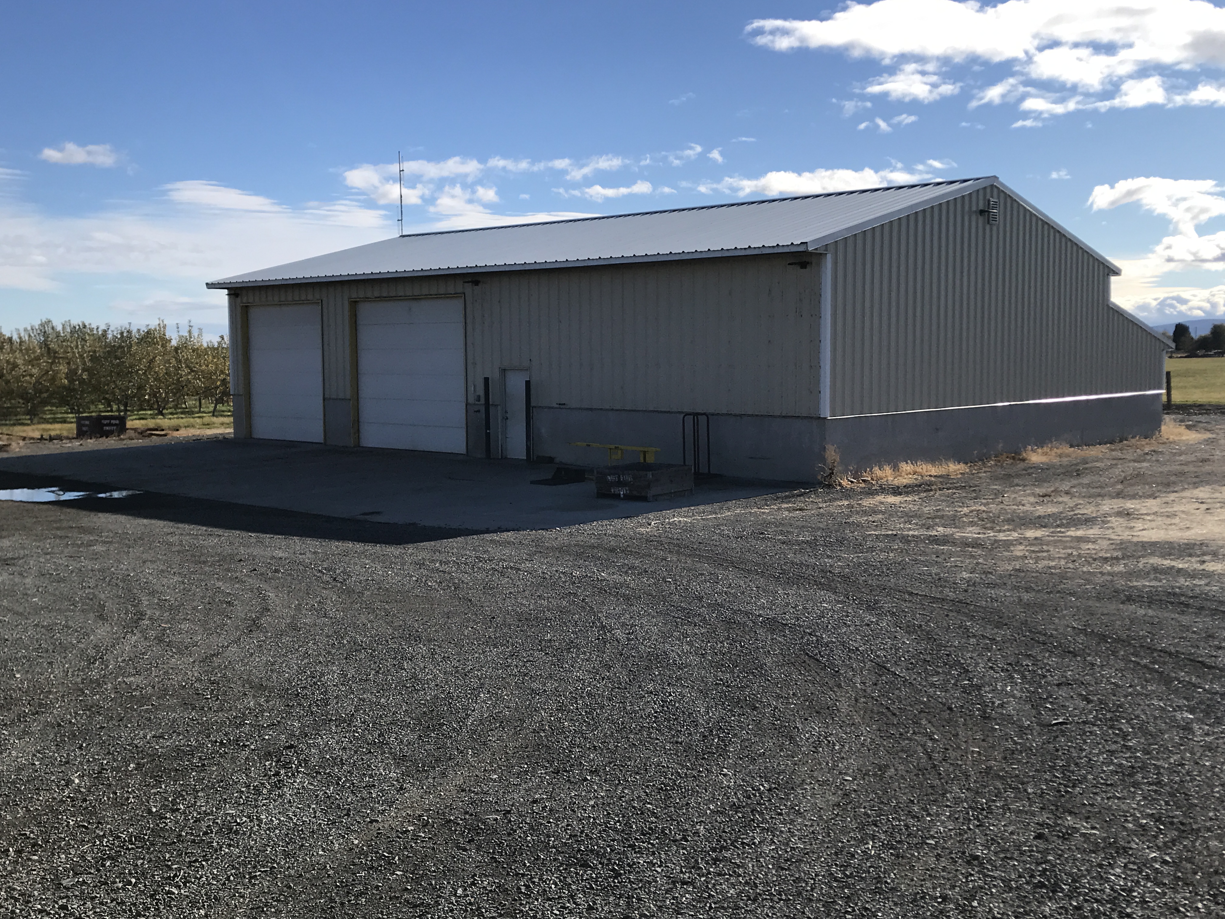 Apple Orchard w Equipment, House and Shops!