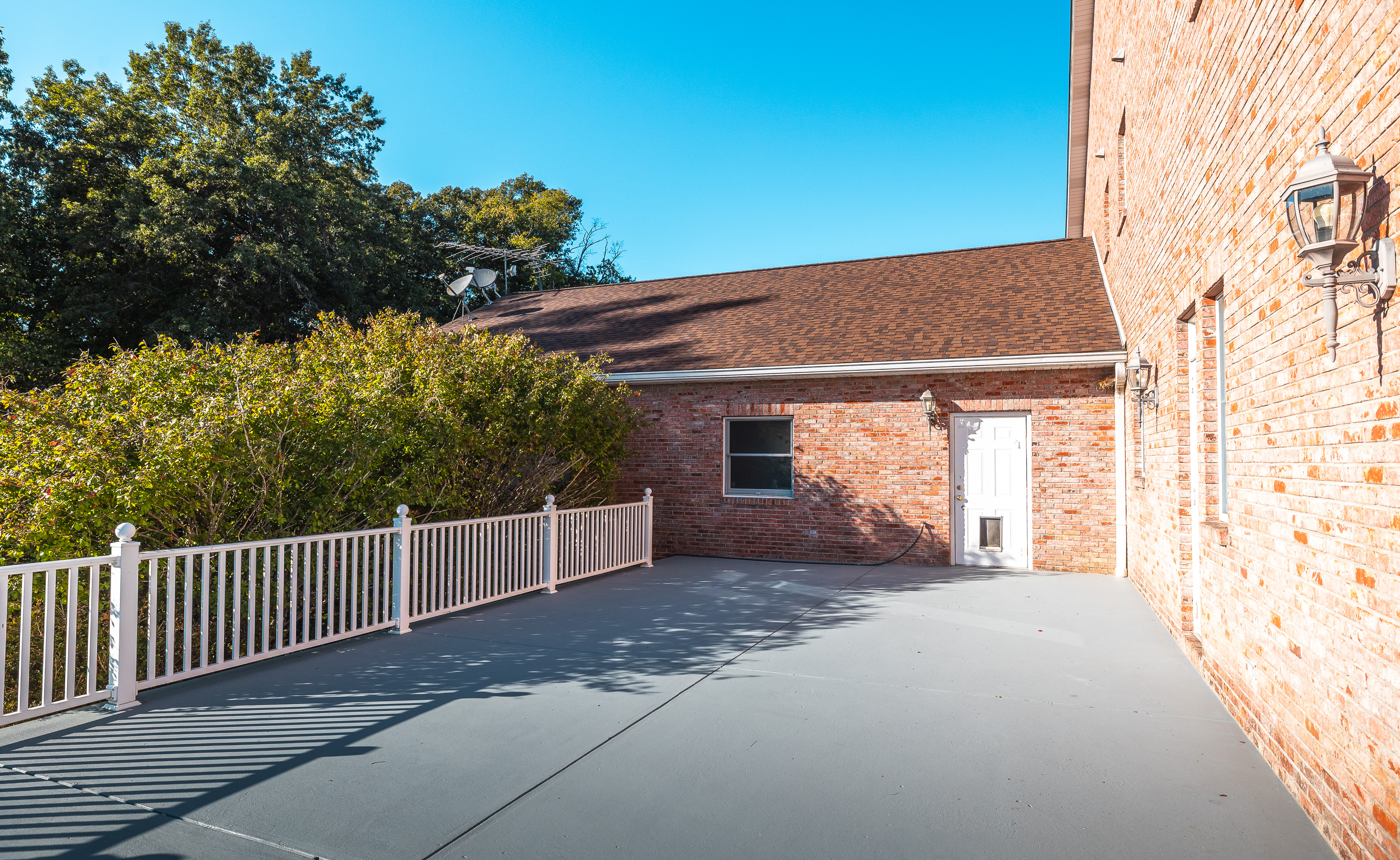 Listing Image 75