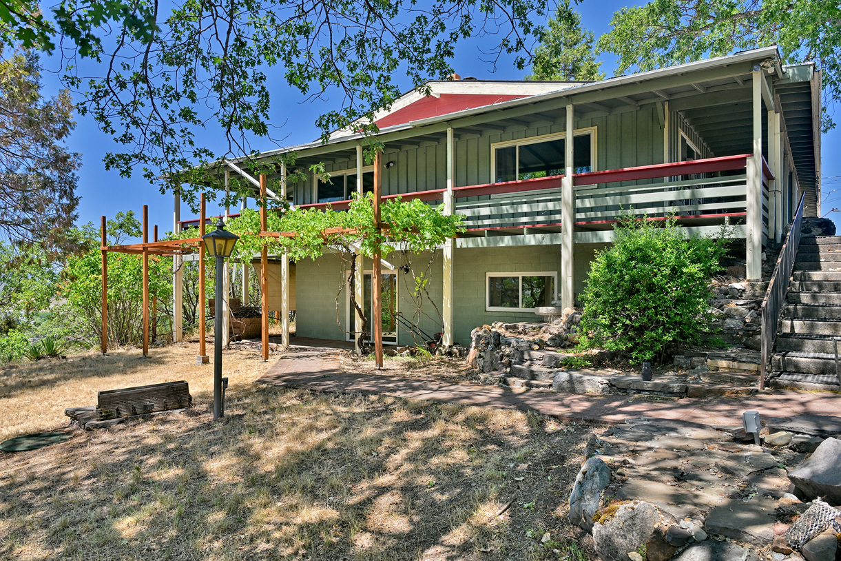 1015 Palima Drive