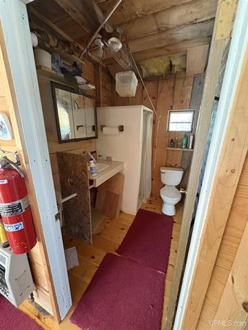 Remote Off Grid 80 A w/Cabin 50173610