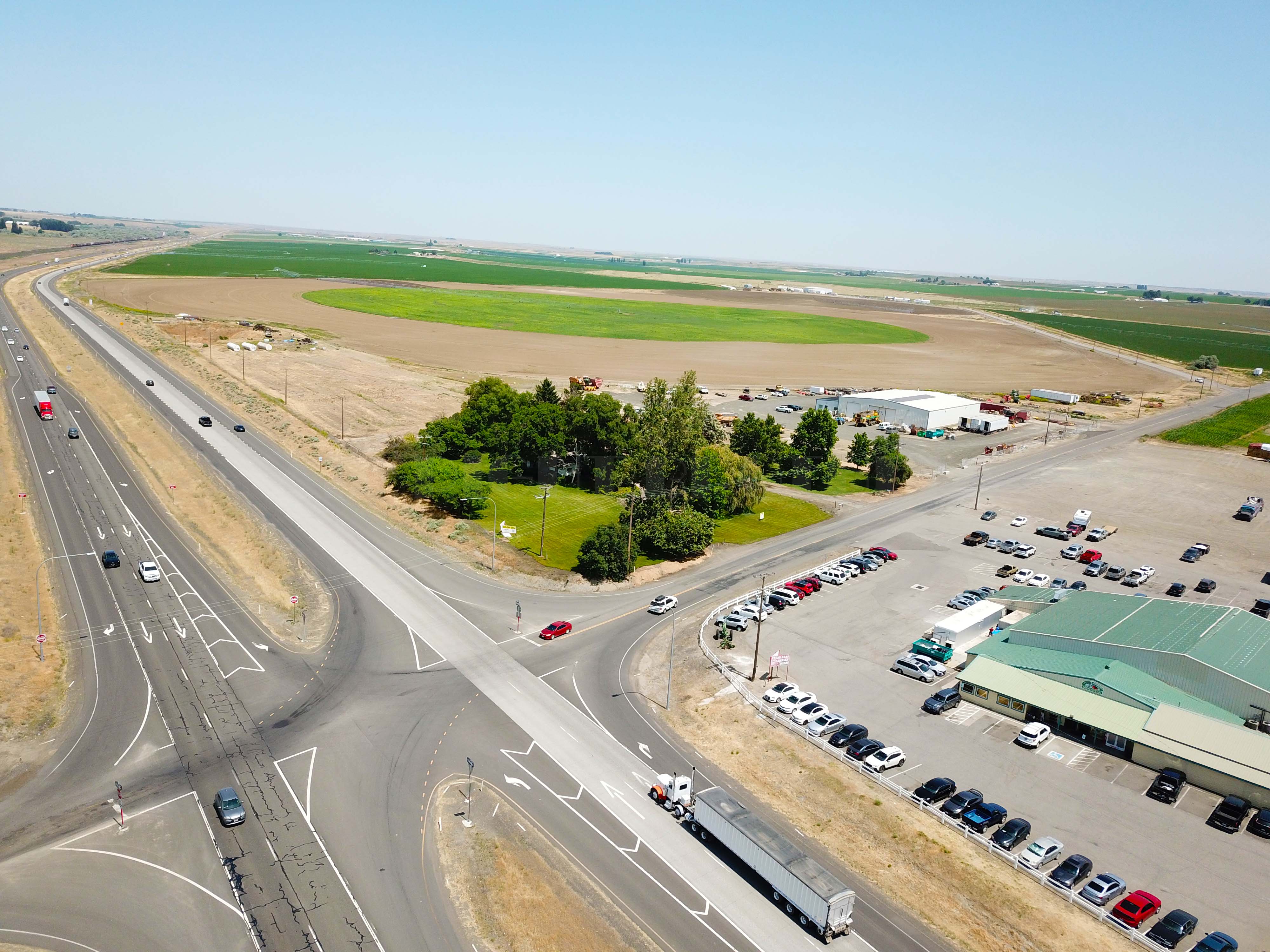 Freeway Frontage in the county!