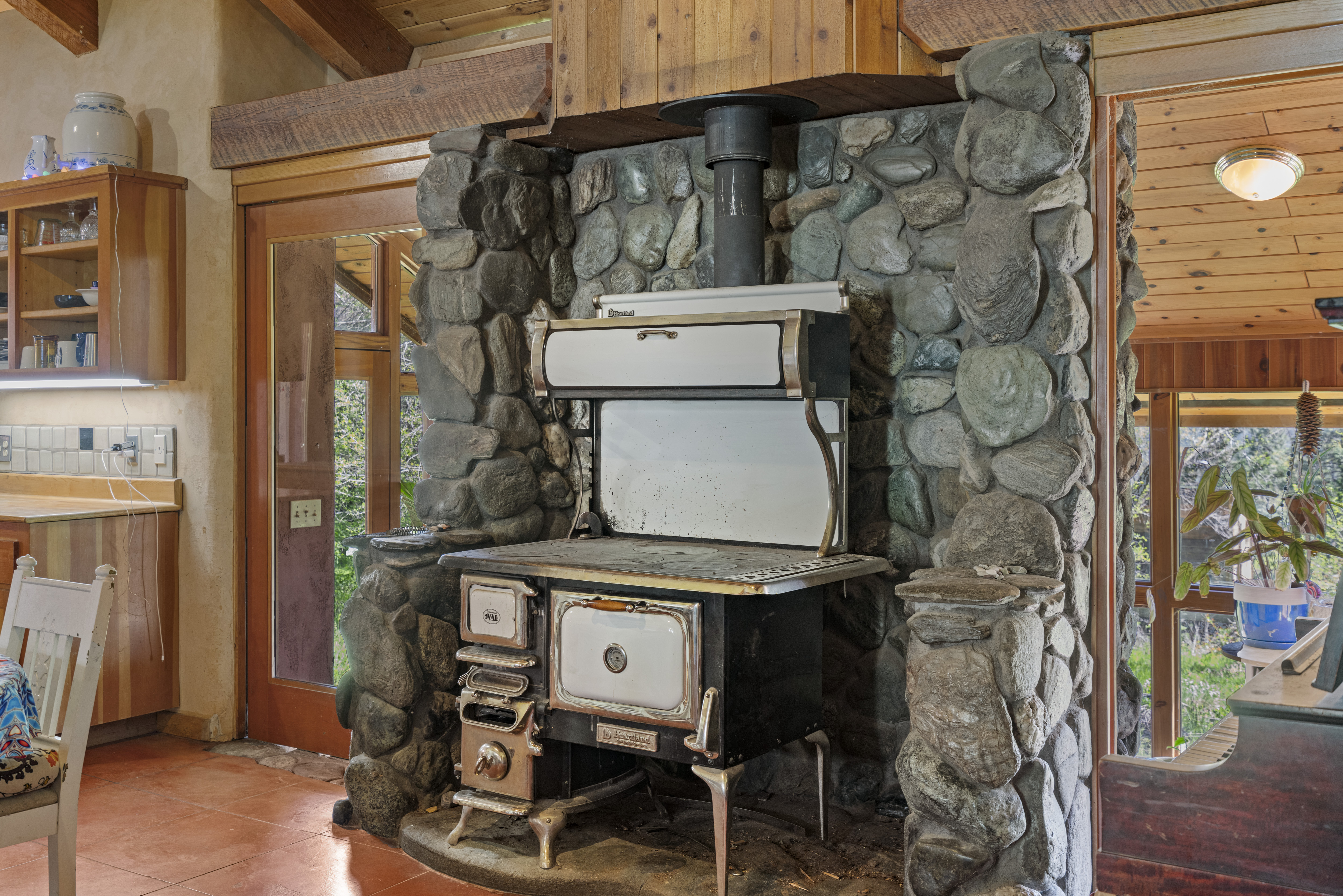 Wolf Gulch Farm - 7000 Little Applegate Road