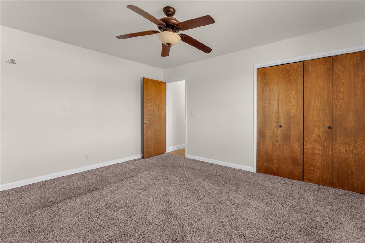 Listing Image 54