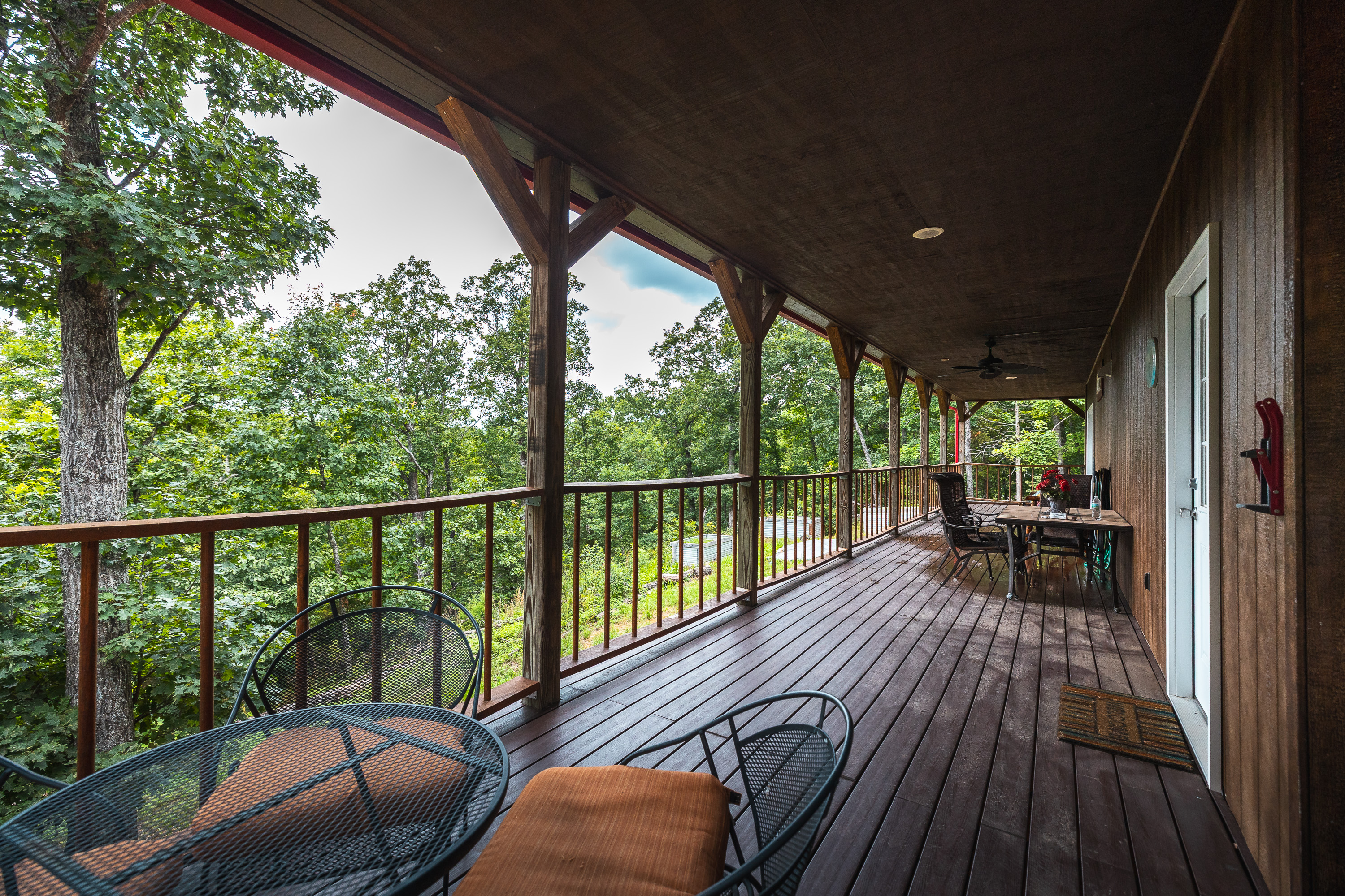 Pinnacle Lake Cabin