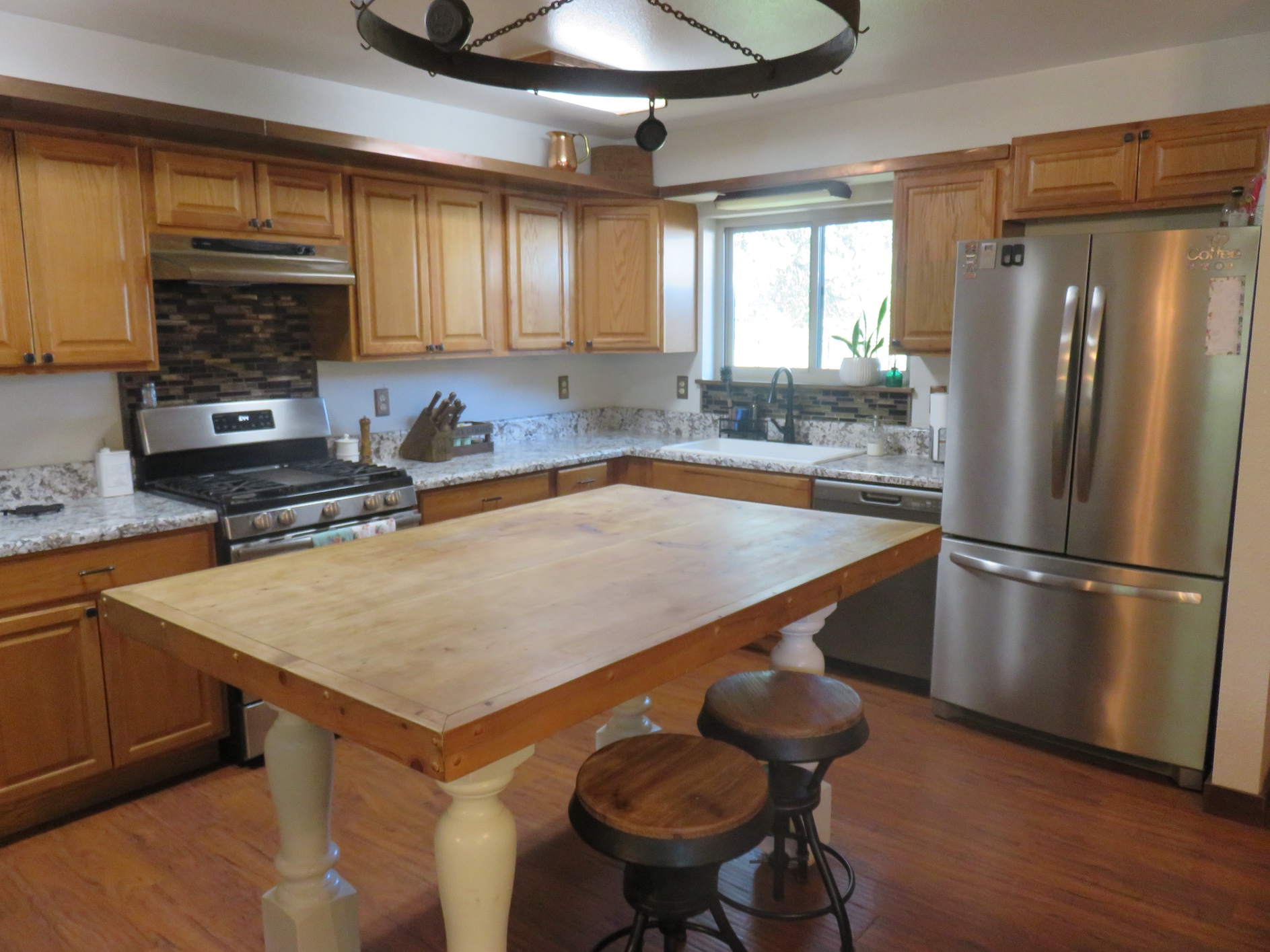 Listing Image 11