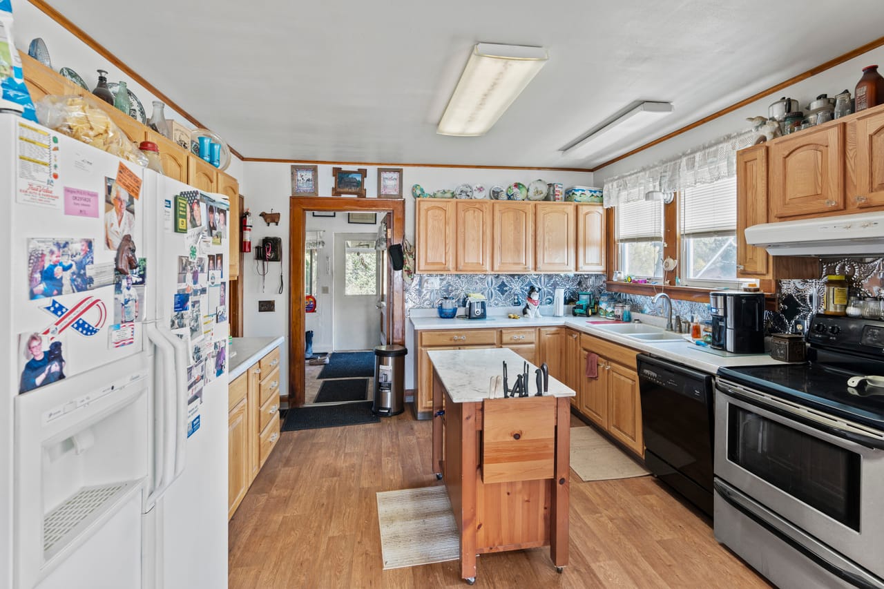 Listing Image 54