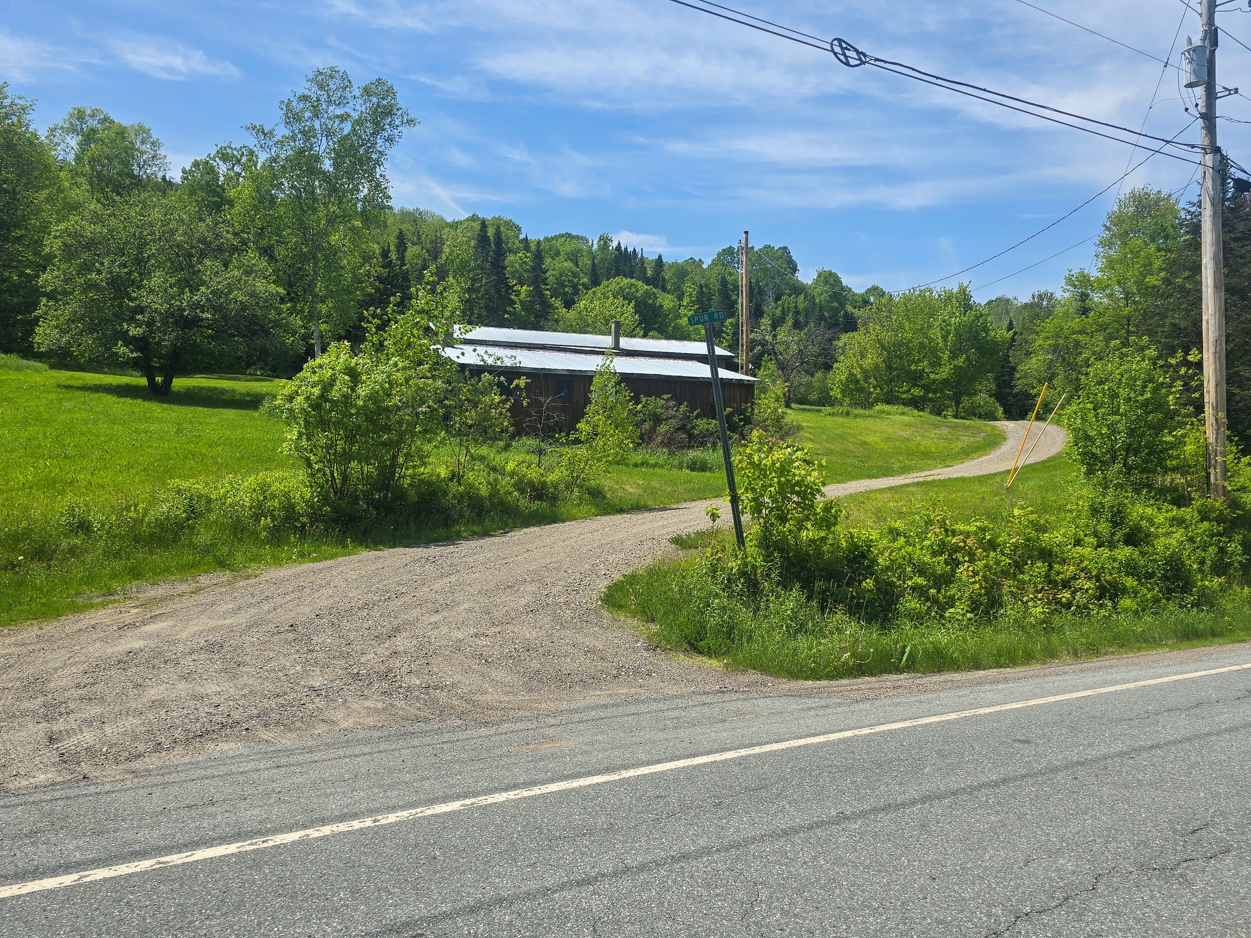 150 Spur Rd - Bloomfield