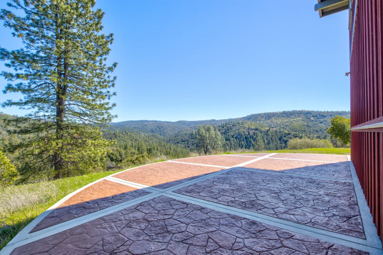 Oakridge Estate