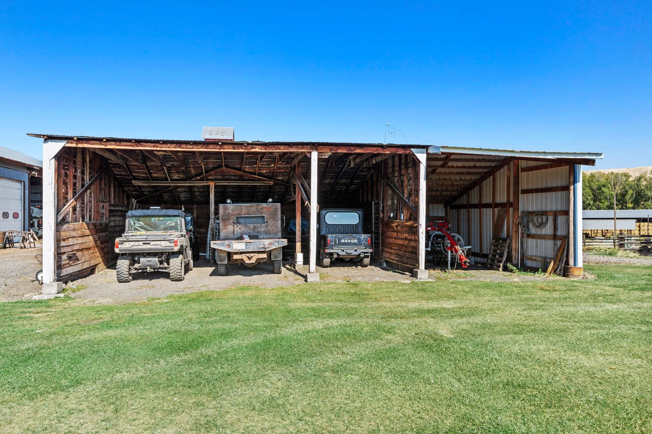Listing Image 64