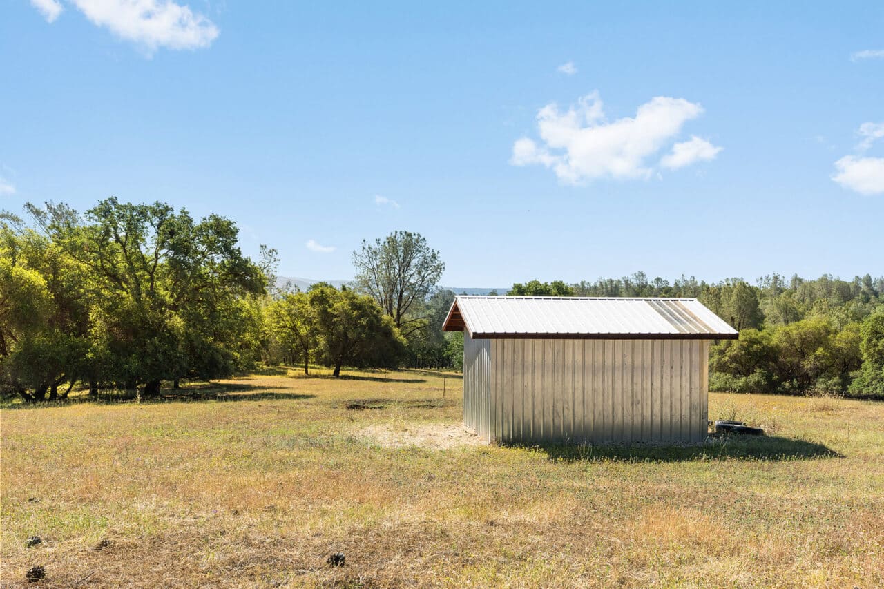 Listing Image 52