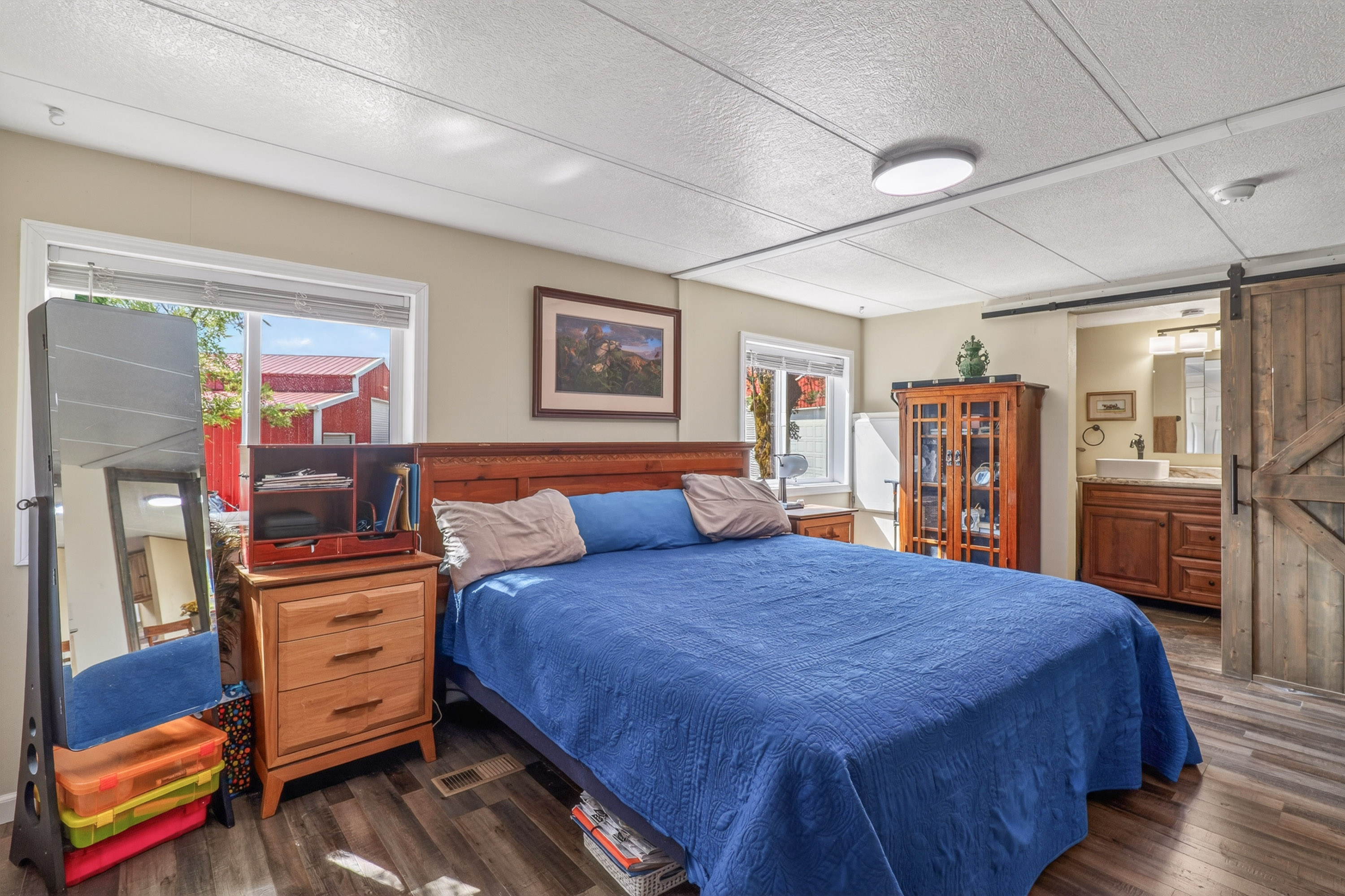 Listing Image 15