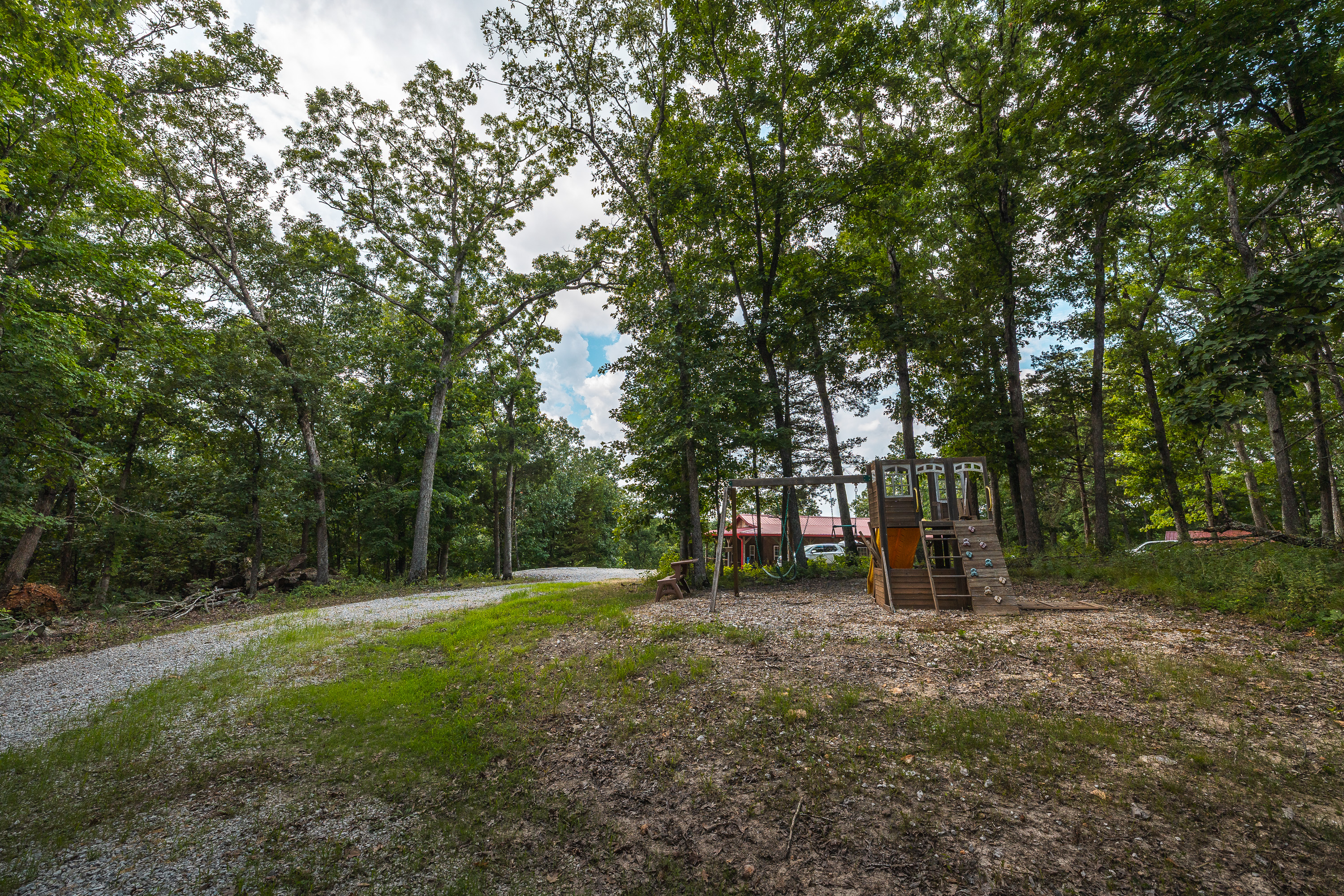 Pinnacle Lake Cabin